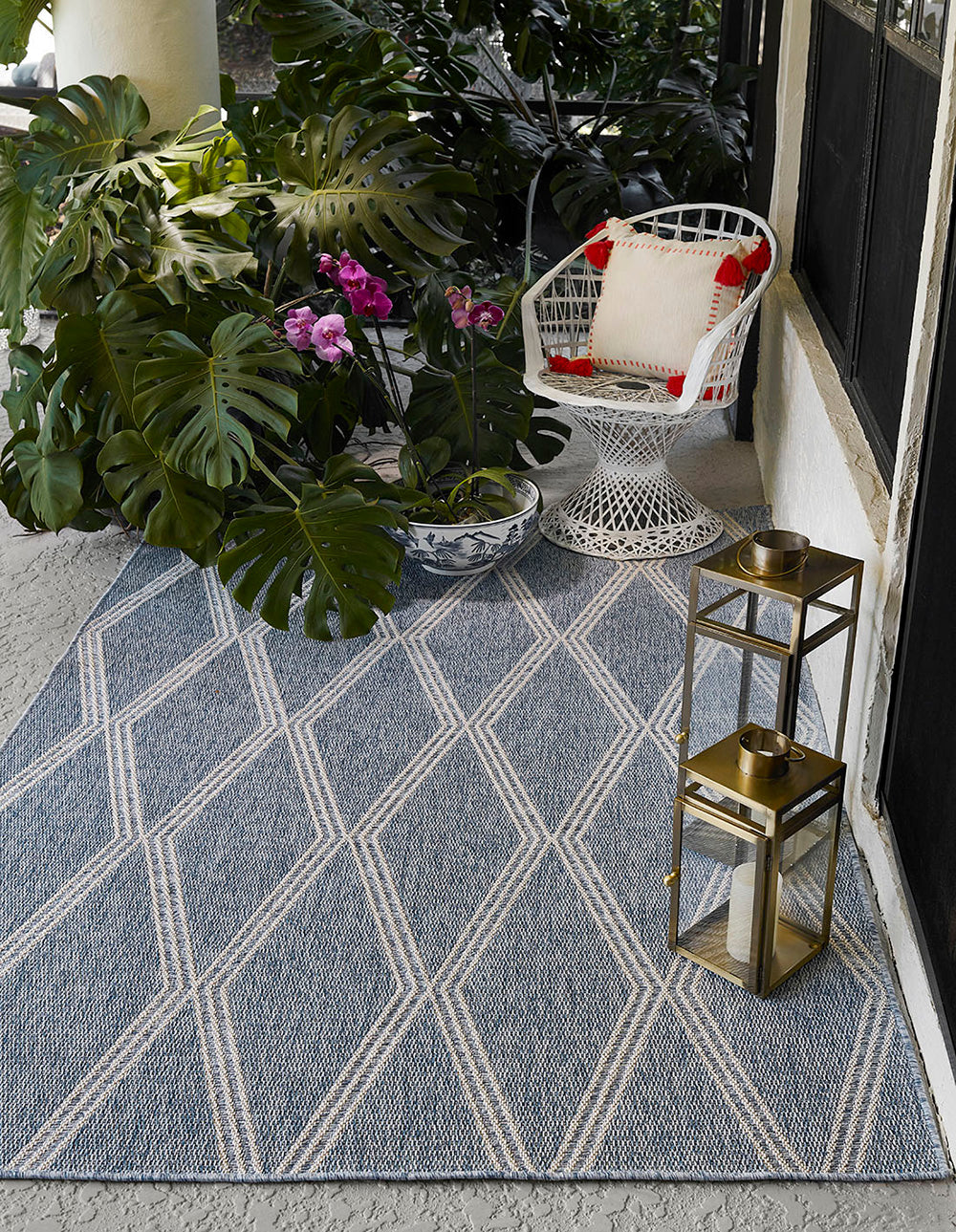 Harbor Blue Diamond Outdoor Rug 5-Rugs - indoor/outdoor Momeni