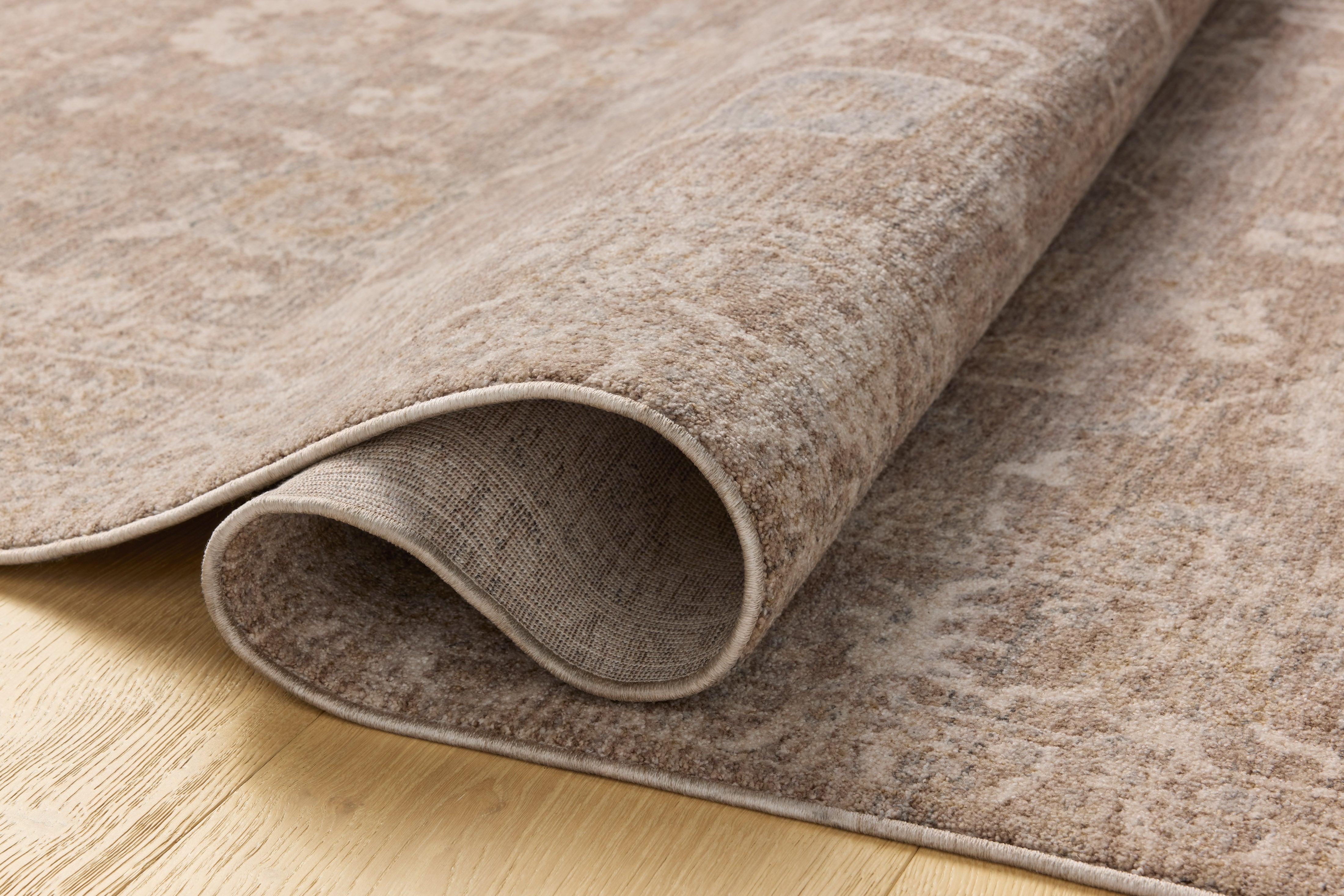 OVERSTOCK ITEM - Loloi Louisa Taupe / Ivory Rug - 5'3" x 7'6" IN STORE - Sale Rug Loloi