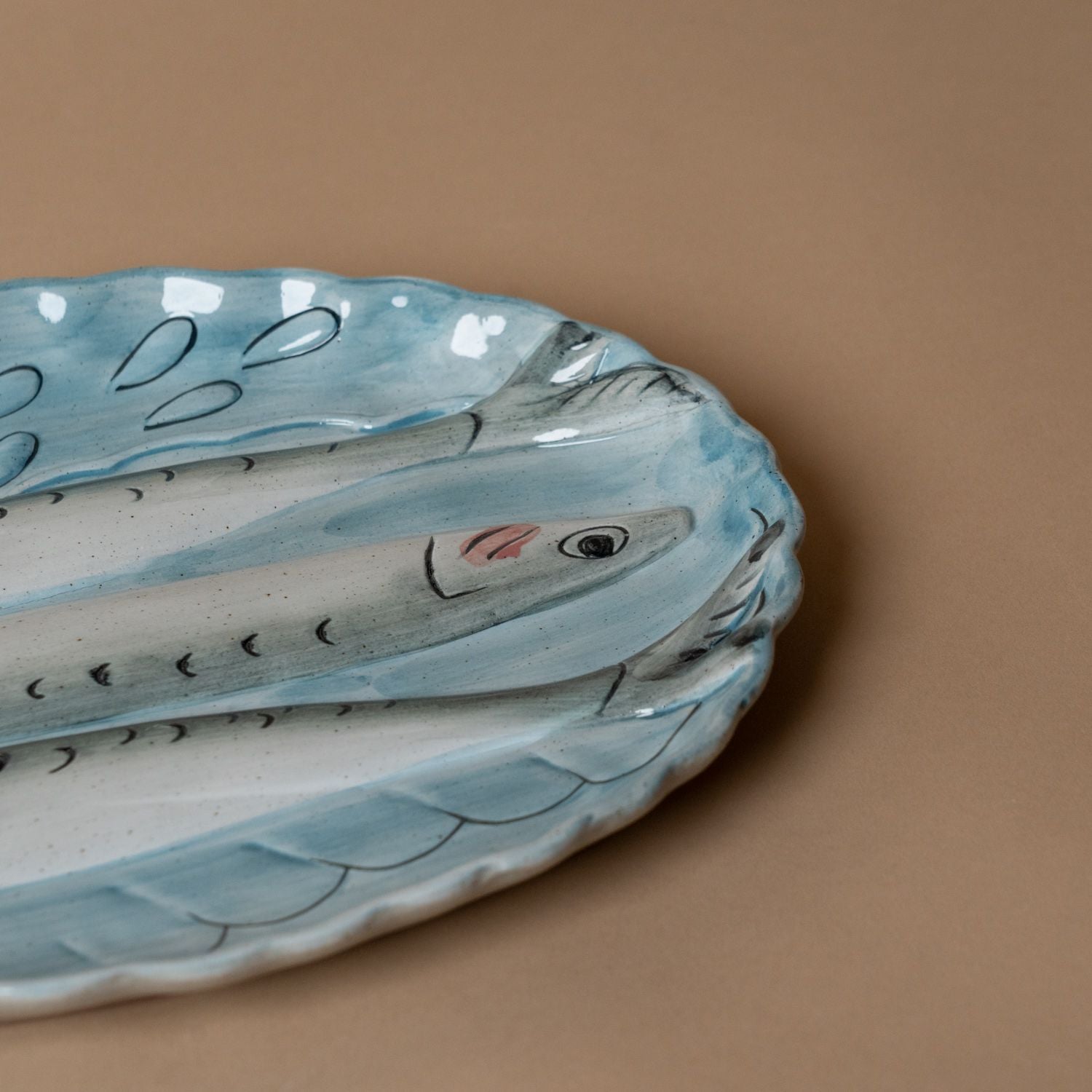 Stoneware Scallop Fisherman Dish - Rug & Weave