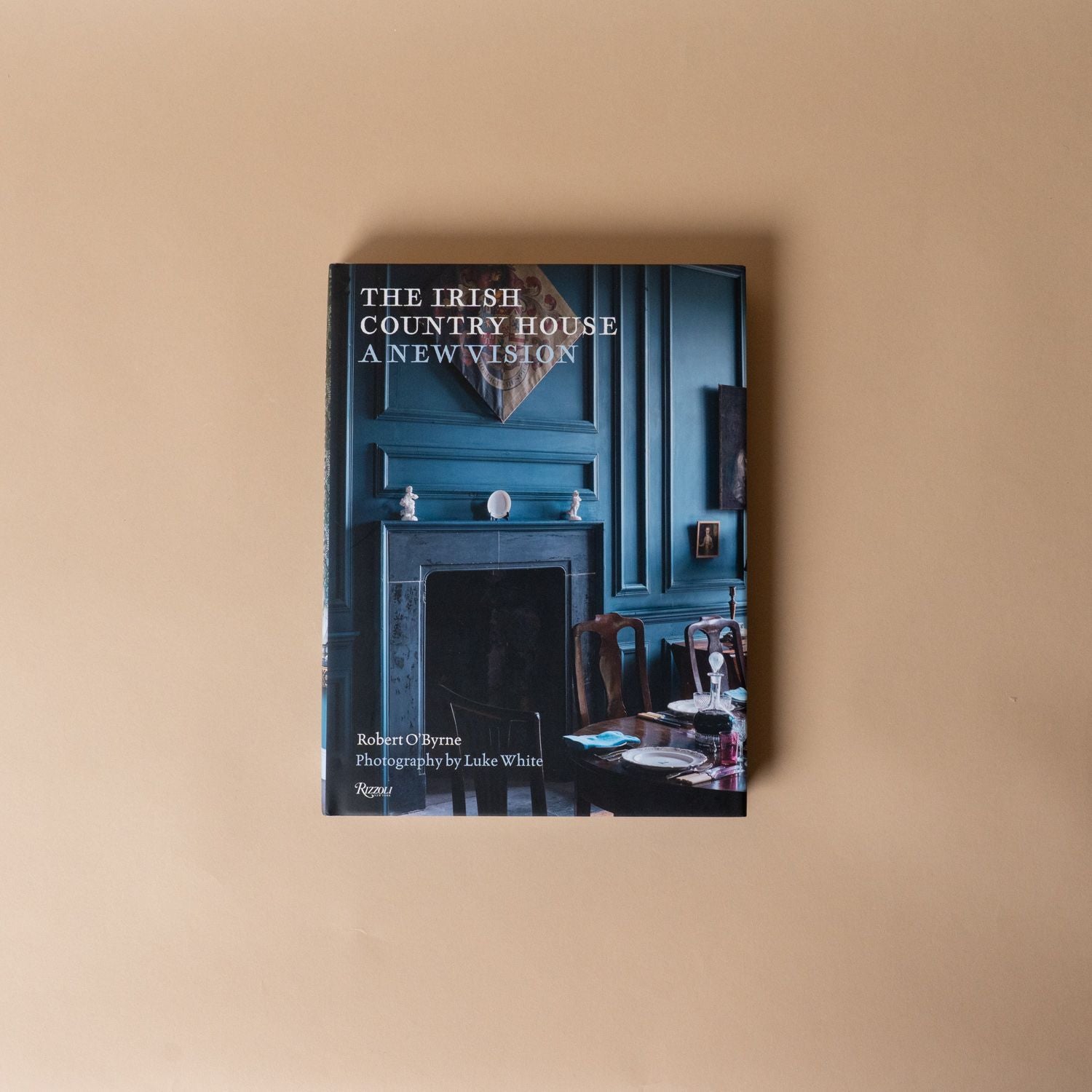 "The Irish Country House" by Robert O'Byrne BOOKS - design Penguin Random House