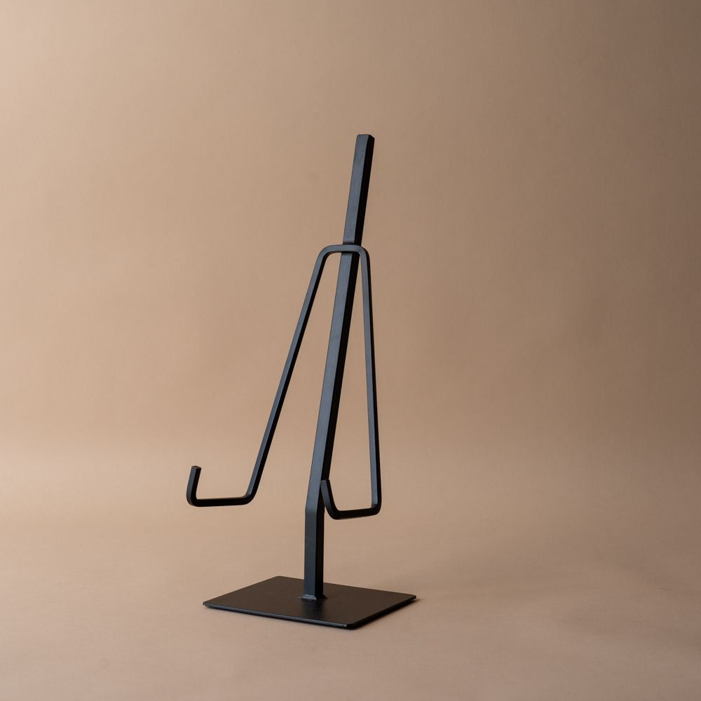 Double Arm Black Iron Easel easel Luxe B Co (Faire)