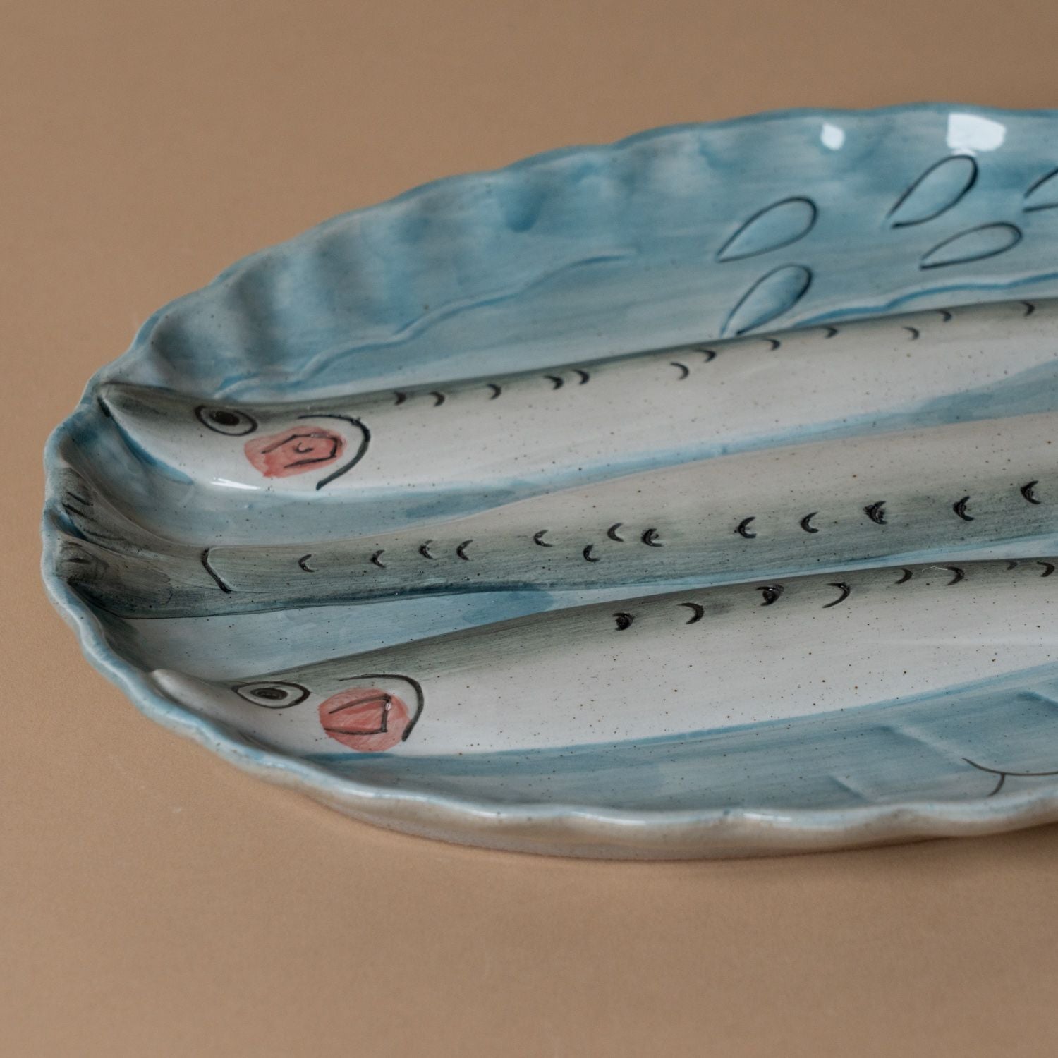 Stoneware Scallop Fisherman Dish - Rug & Weave