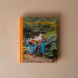 "The Children's Heritage Sourcebook" by Ashley Moore, Lauren Malloy and Emma Rollin Moore FINNBIRD - book Penguin Random House