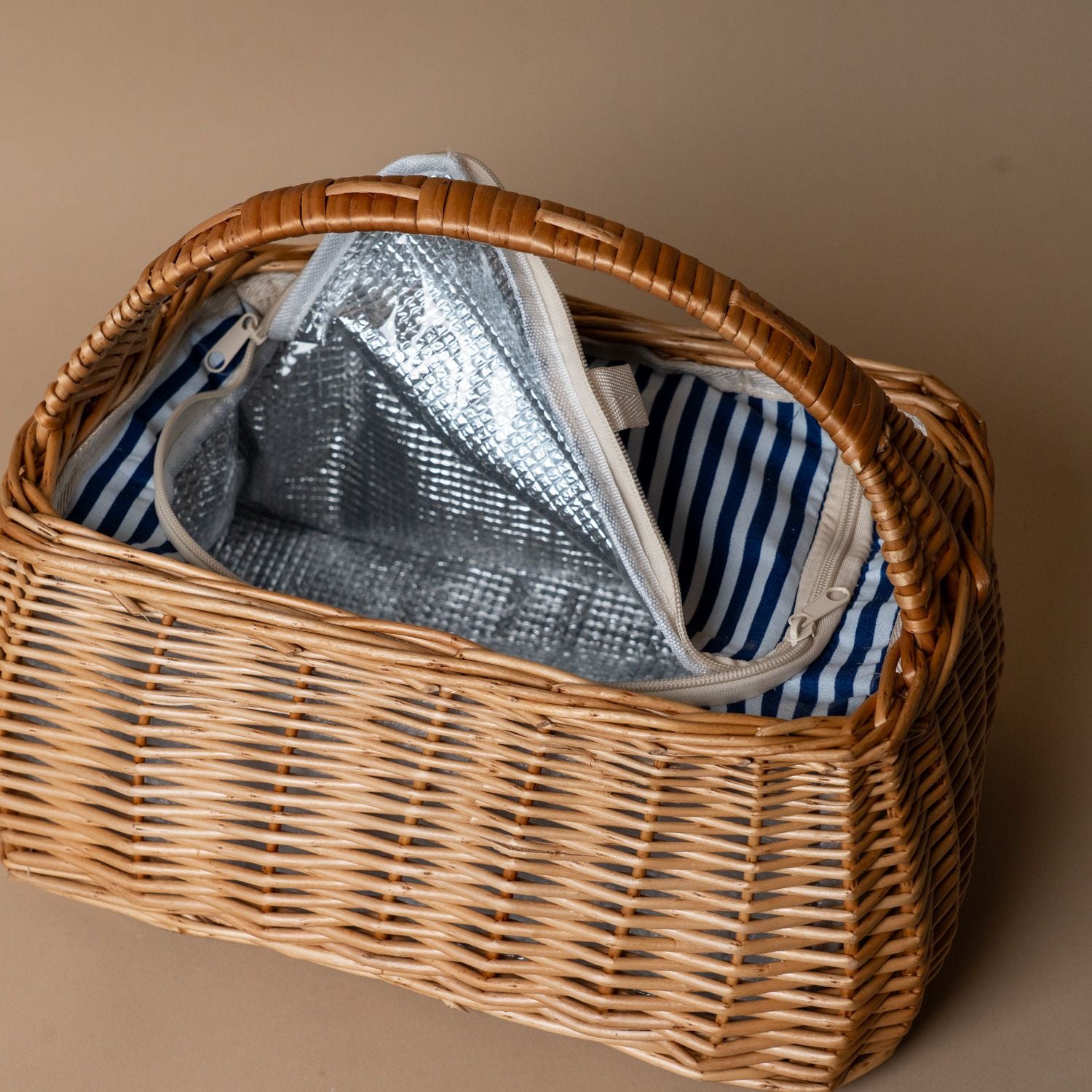 Classic Willow Picnic Basket - Rug & Weave