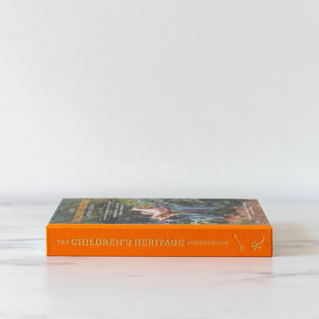 "The Children's Heritage Sourcebook" by Ashley Moore, Lauren Malloy and Emma Rollin Moore FINNBIRD - book Penguin Random House