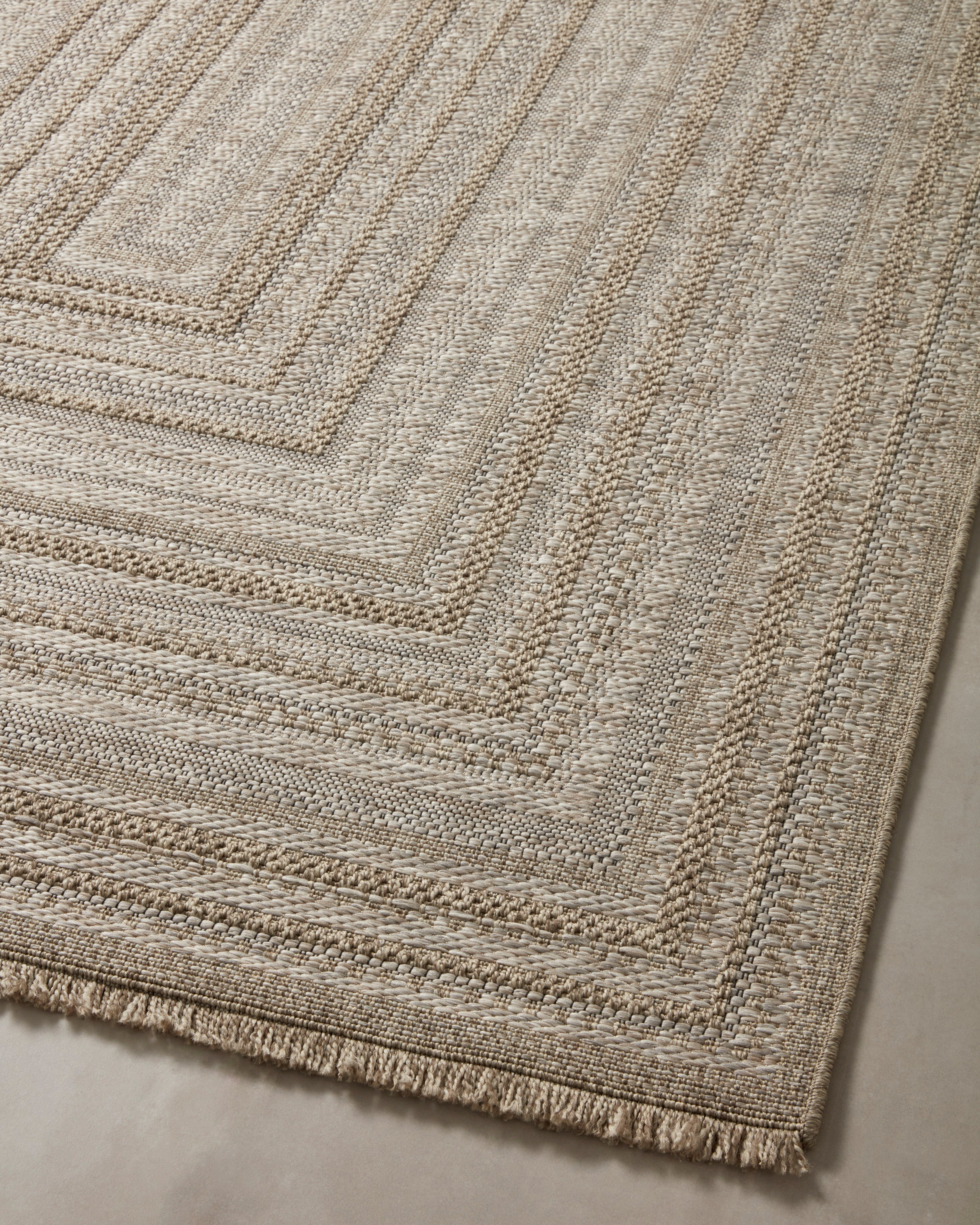 OVERSTOCK RUG - Loloi Dawn Natural Concentric Outdoor Rug - 3'9" x 5'9" IN STORE - Sale Rugs Loloi