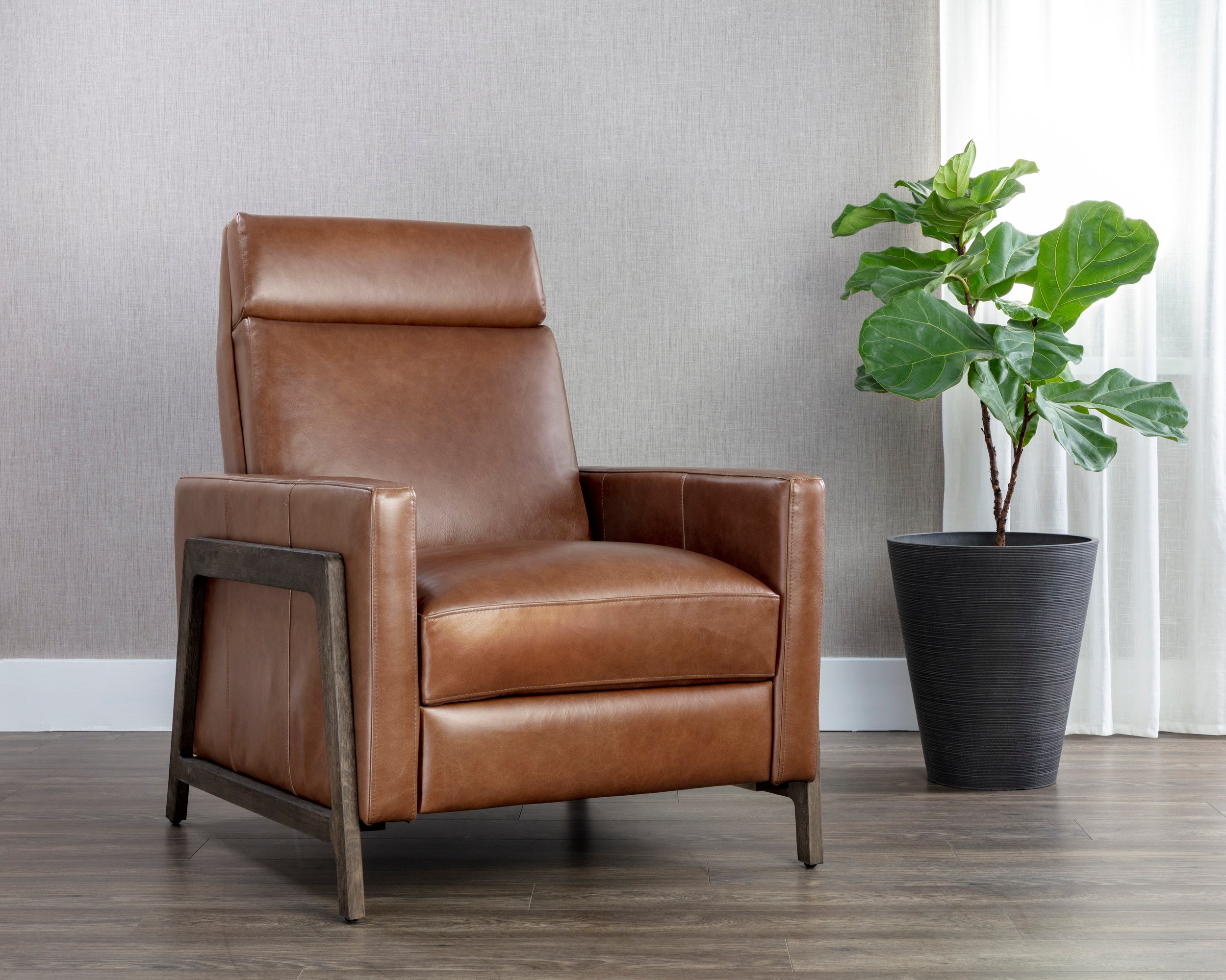 Braton Recliner FURNITURE - lounge chair Sunpan