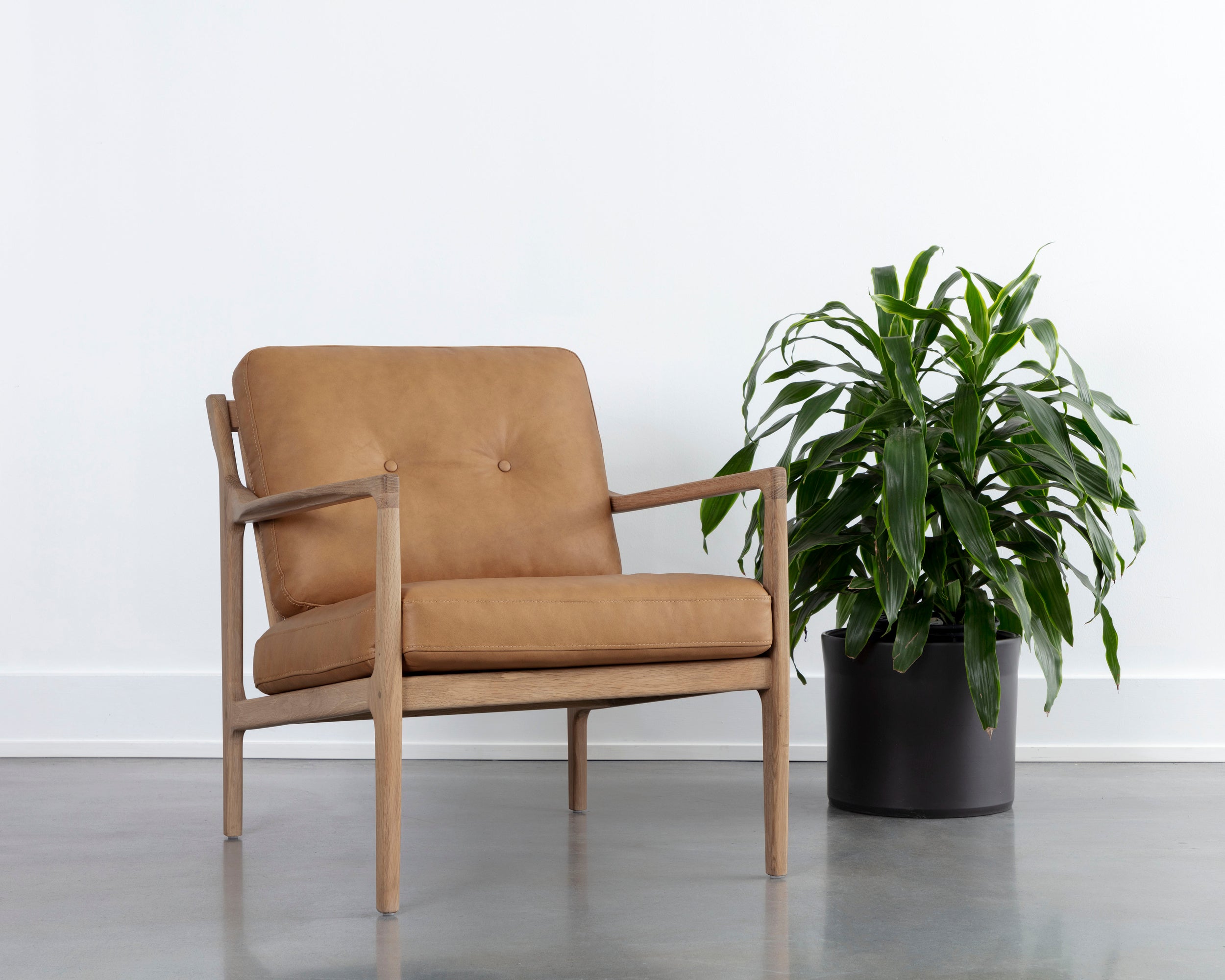 Gilman Lounge Chair FURNITURE - lounge chair Sunpan