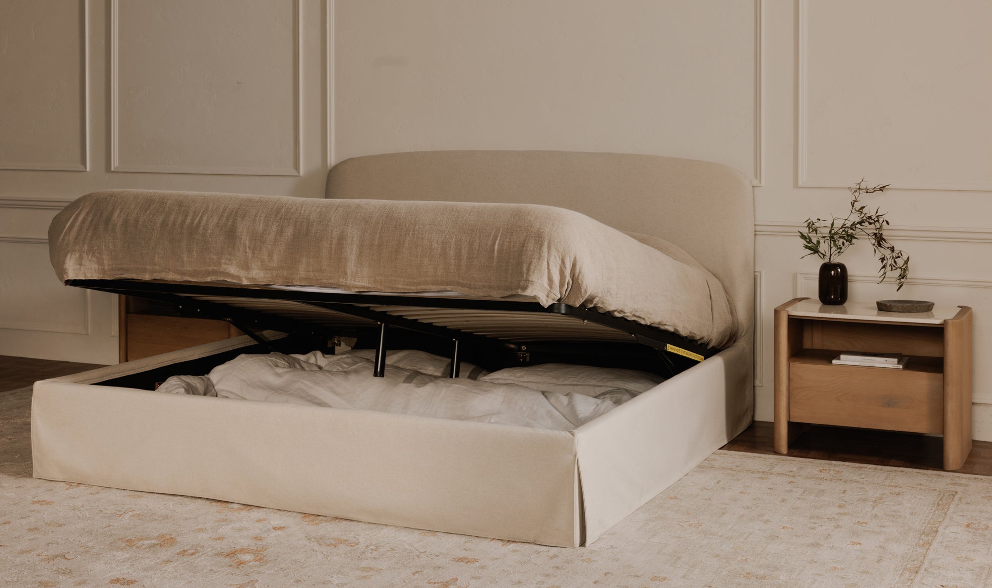 Jones Bed 13 - FURNITURE - bed Moe's Furniture