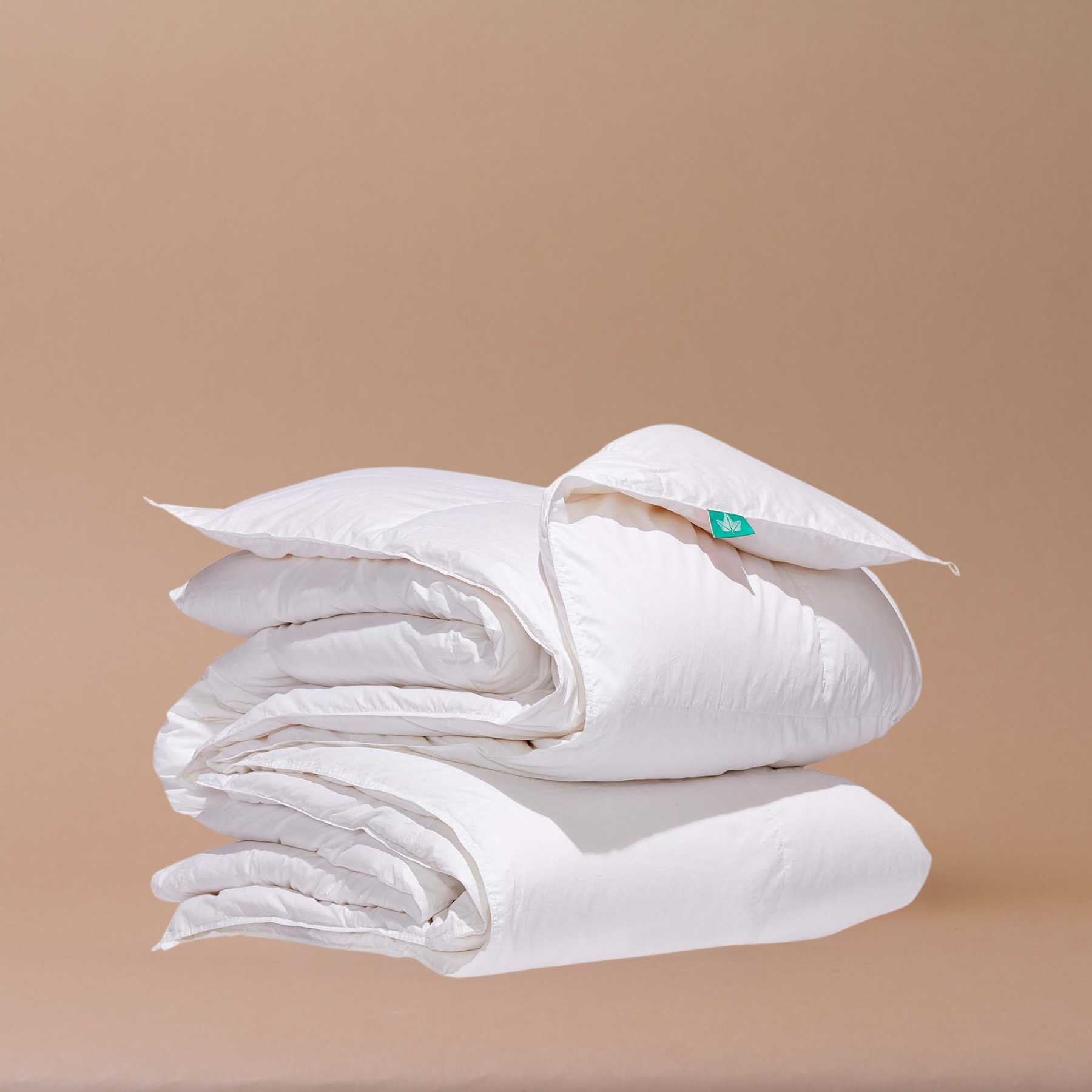 800 Loft Hutterite White Down Duvet
