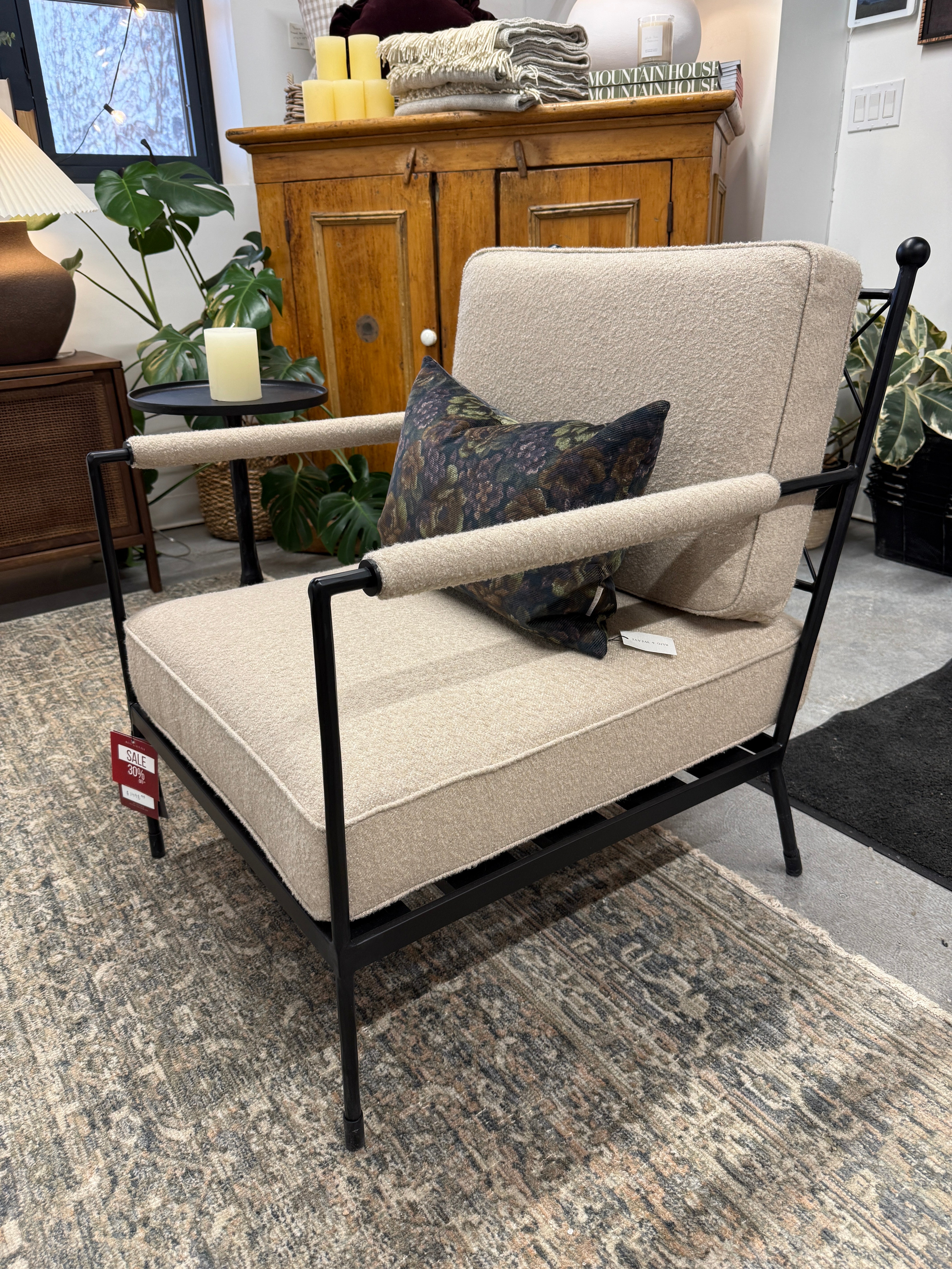 FLOOR MODEL - Valencia Accent Chair FURNITURE - floor model Moe's Furniture