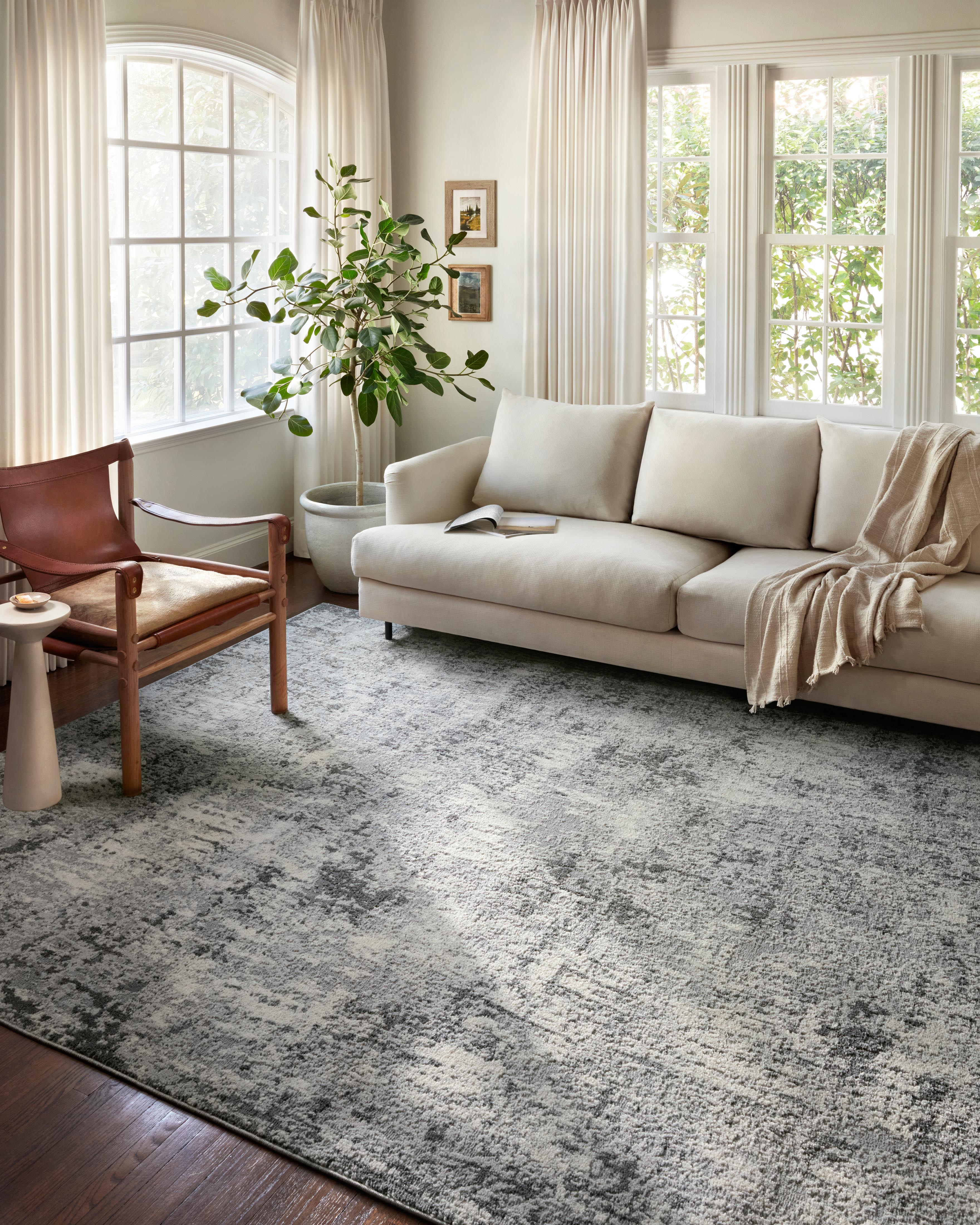 Loloi Austen Pebble / Charcoal Rug No.2 RUGS - synthetic Loloi 18" x 18"