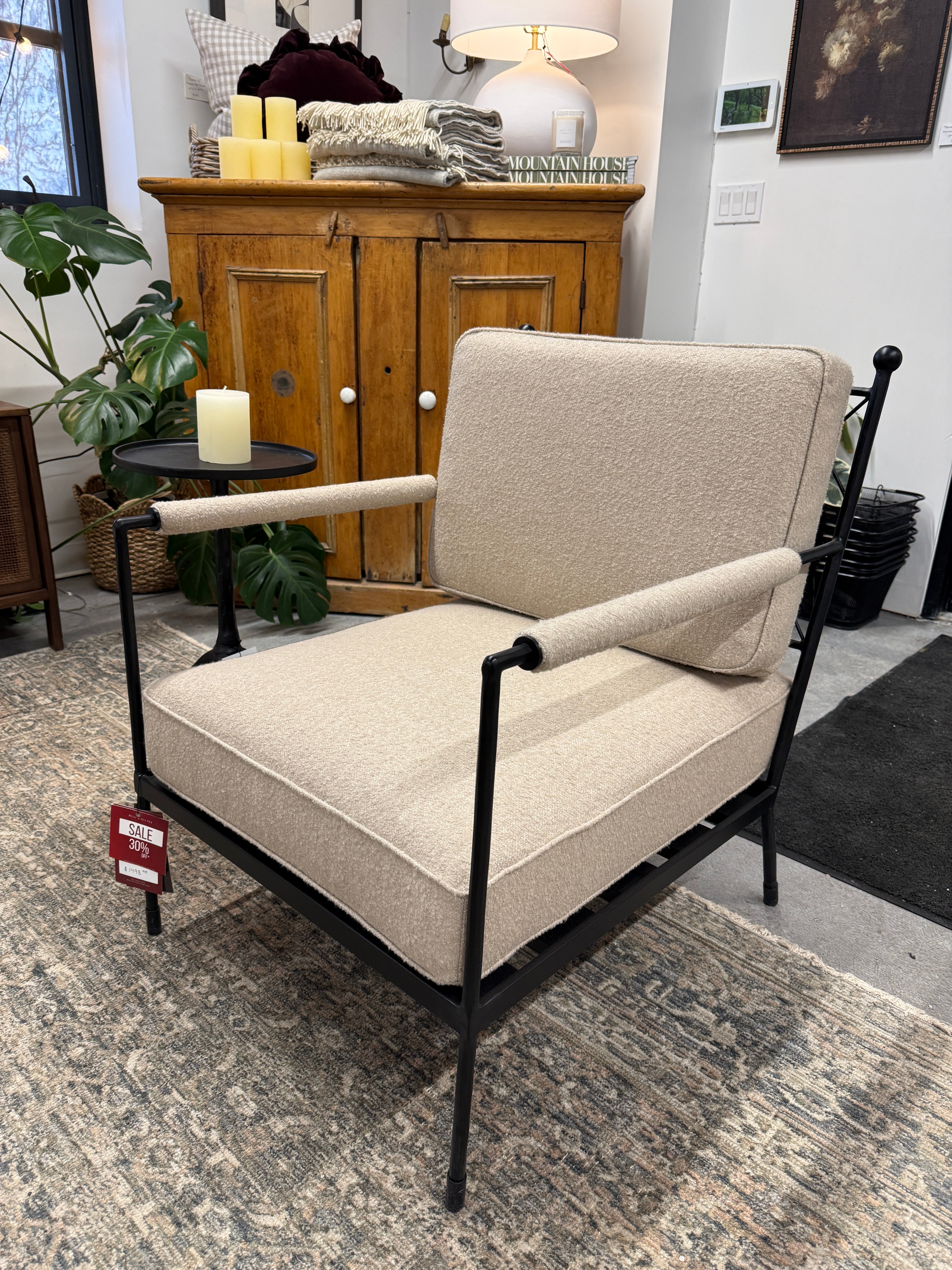 FLOOR MODEL - Valencia Accent Chair FURNITURE - floor model Moe's Furniture