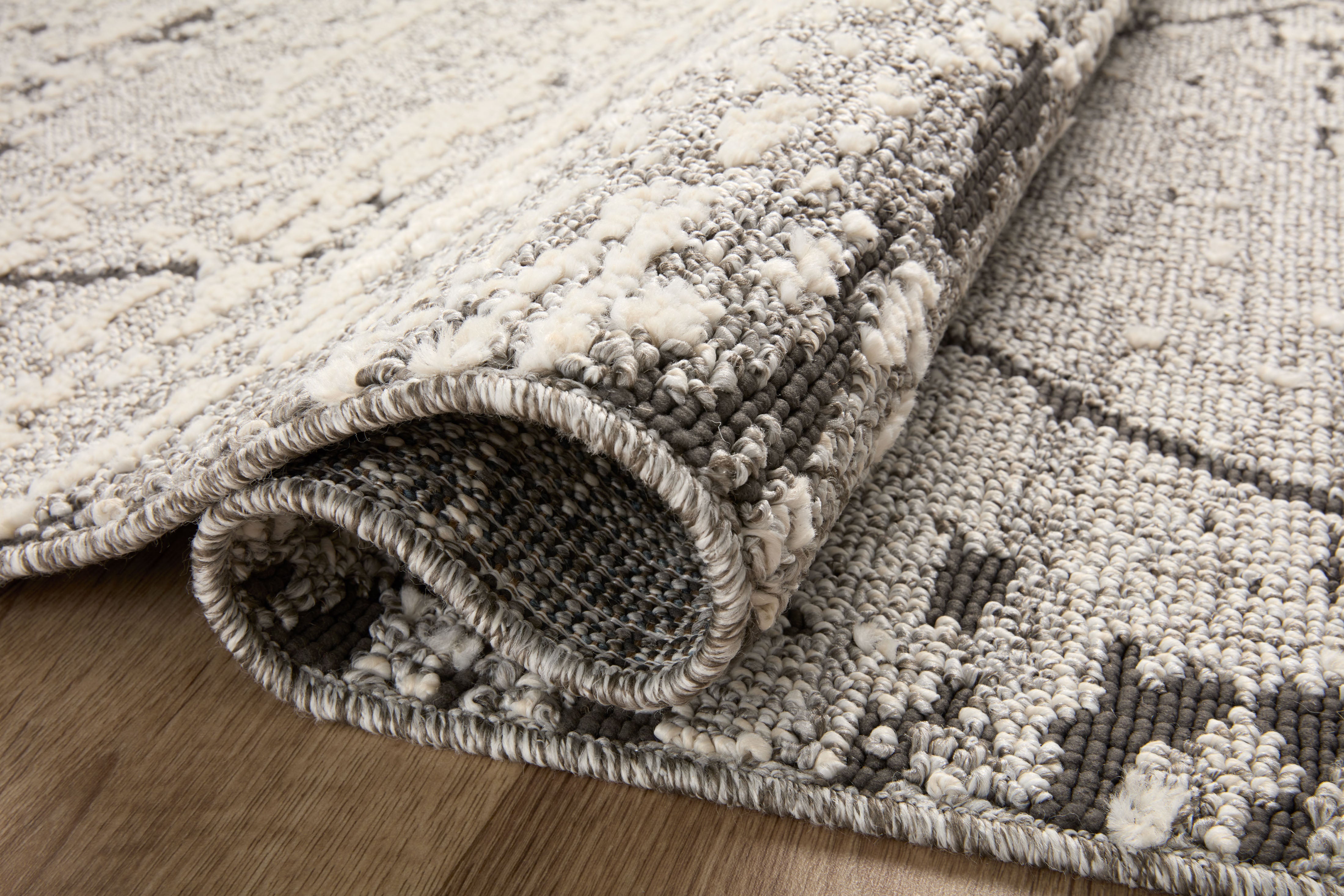Loloi Fabian Grey / Charcoal Rug RUGS - synthetic Loloi