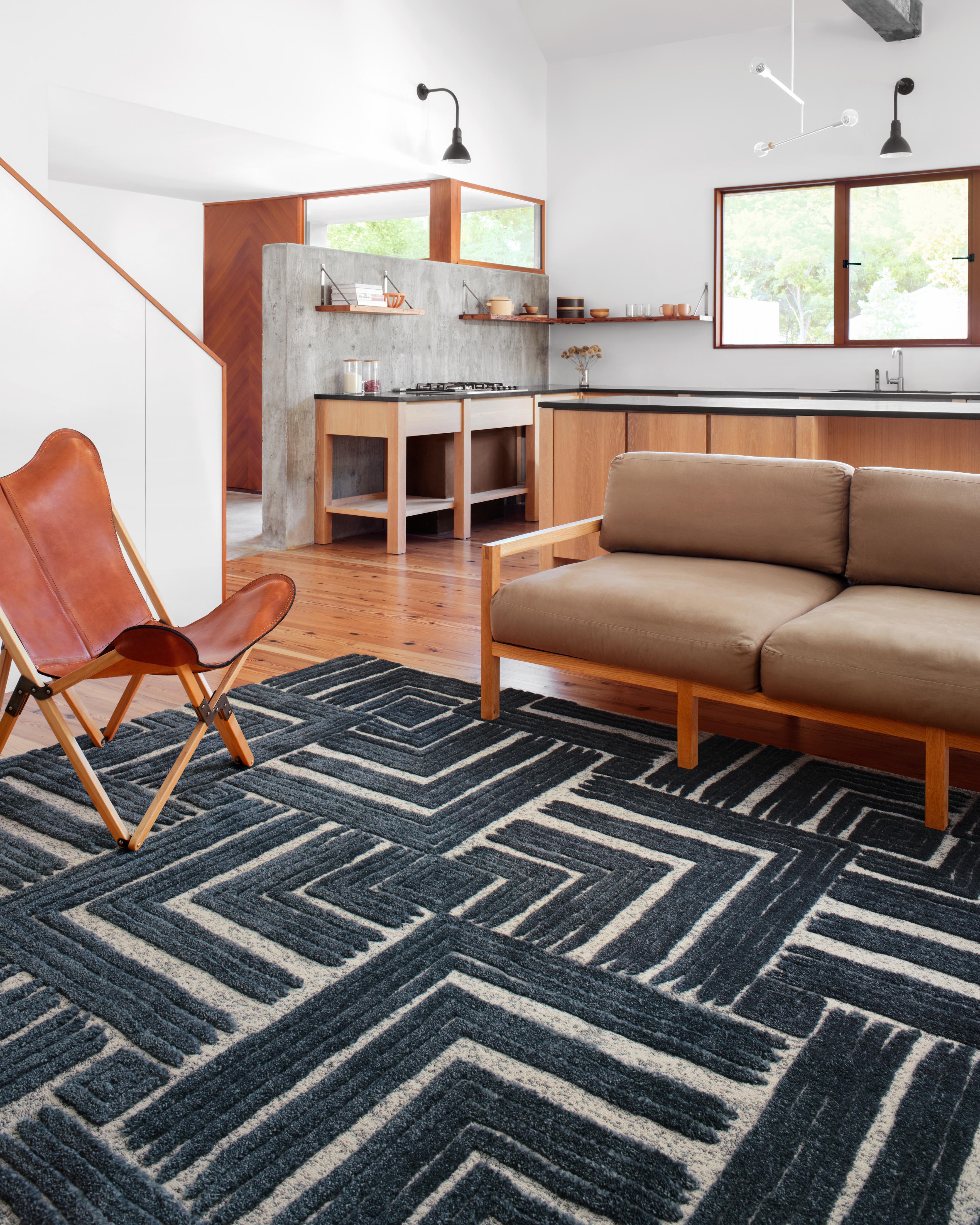 Loloi Hagen Blue / White Rug Loloi