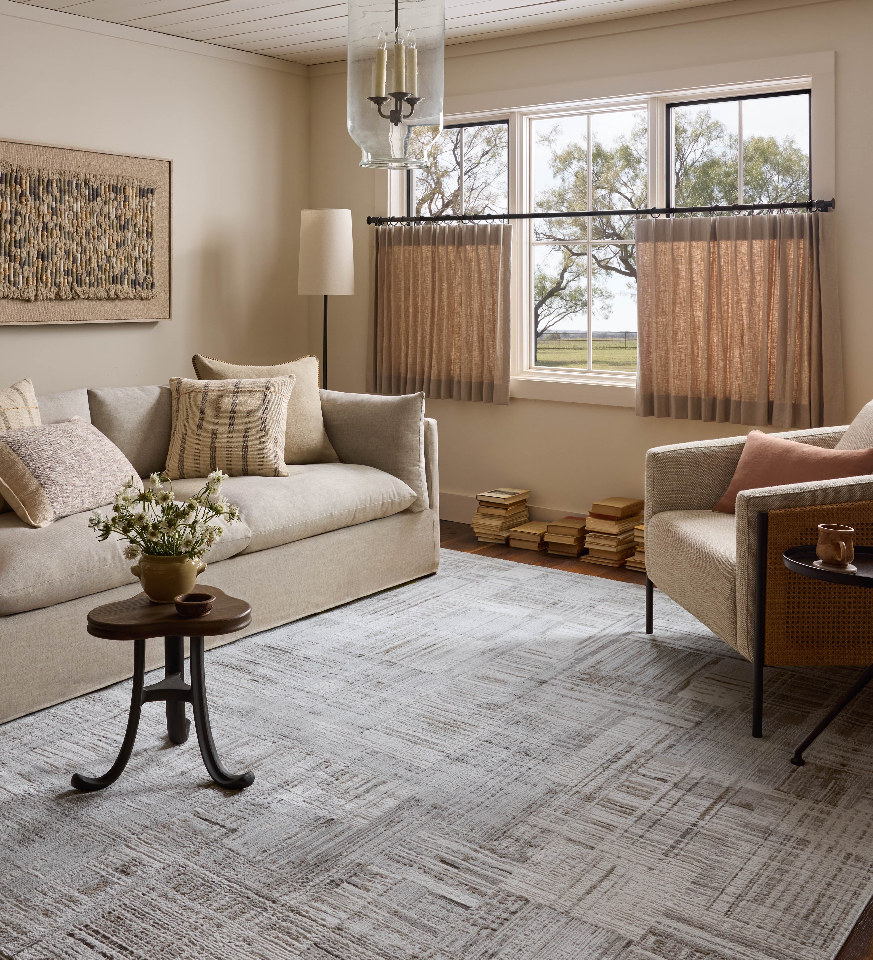 Loloi Hollis Pebble / Ivory Rug