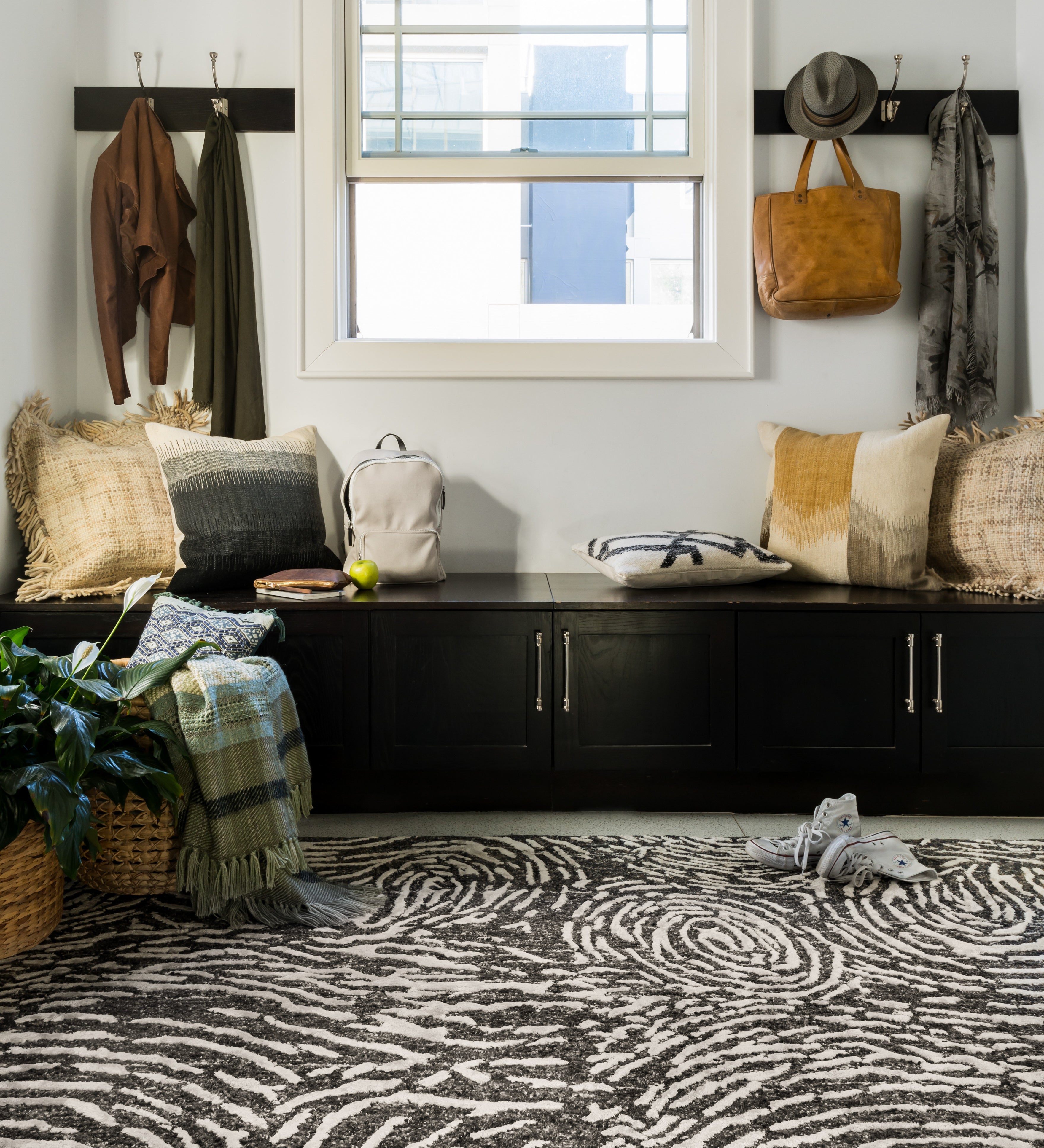 Loloi Juneau Charcoal / Silver Rug