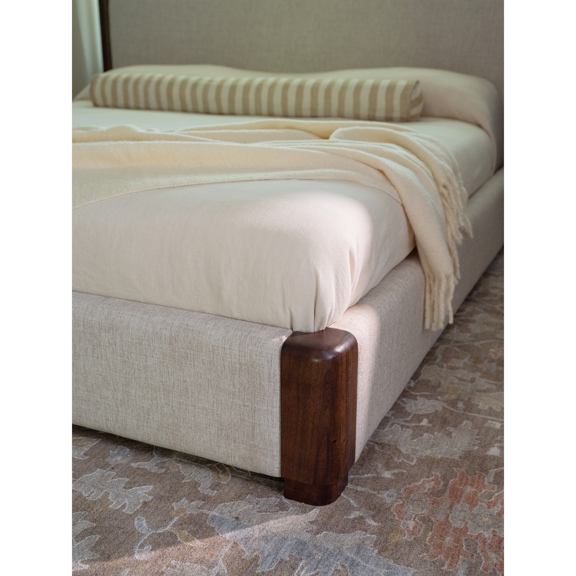 Brooks Bed FURNITURE - bed Moe's Furniture
