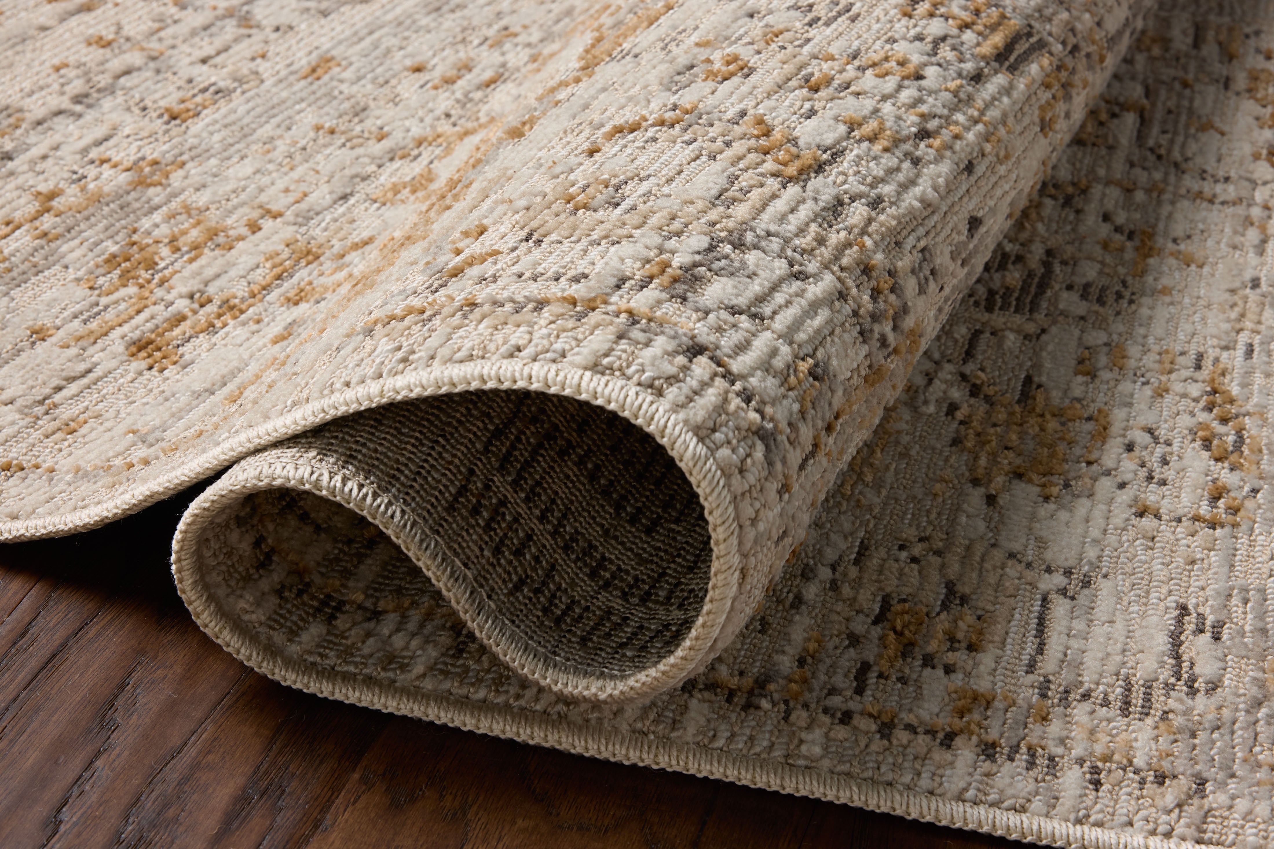Loloi Milena Ivory / Ochre Rug RUGS - synthetic Loloi 18" x 18"
