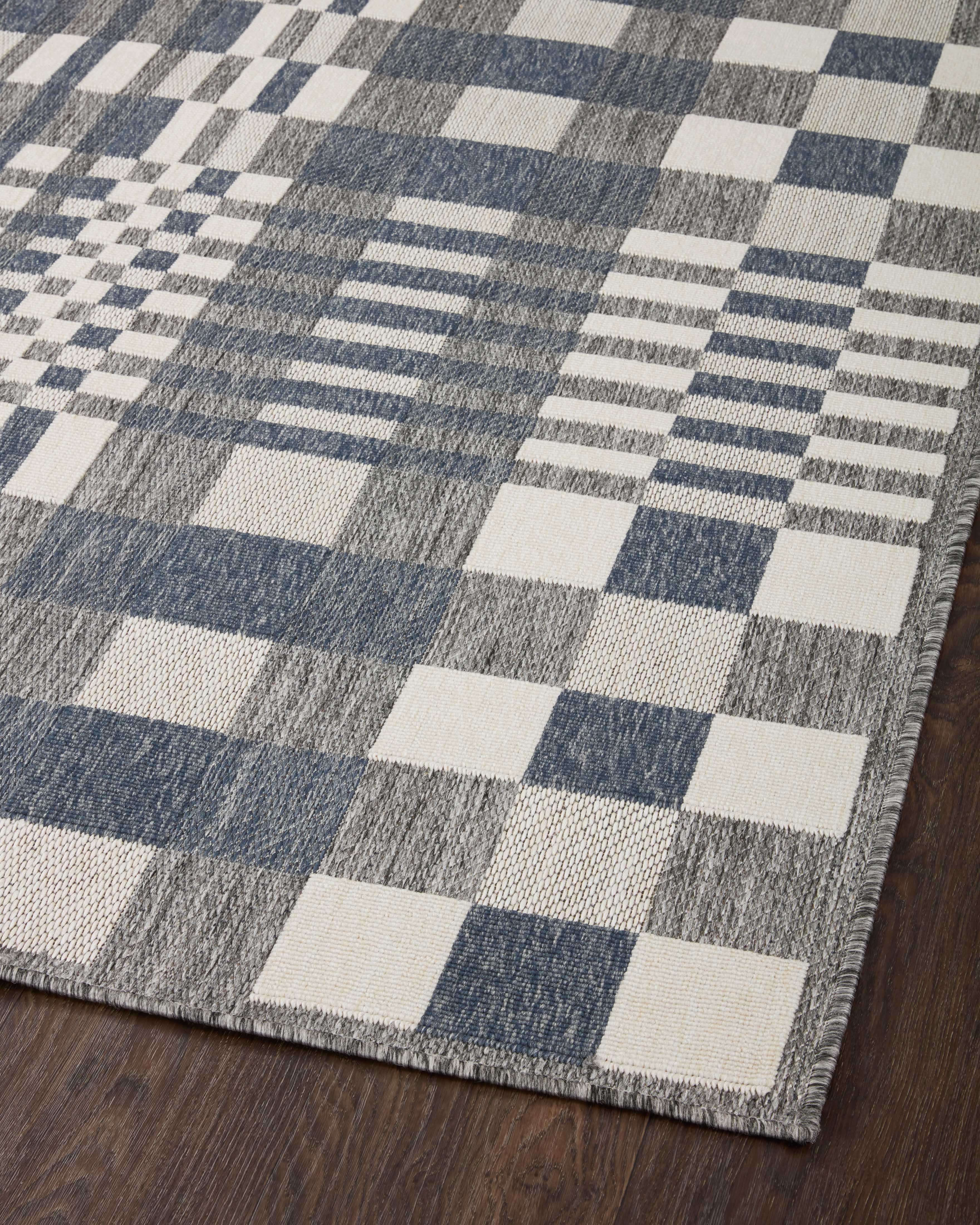 Loloi Rainier Ivory / Denim Rug Loloi
