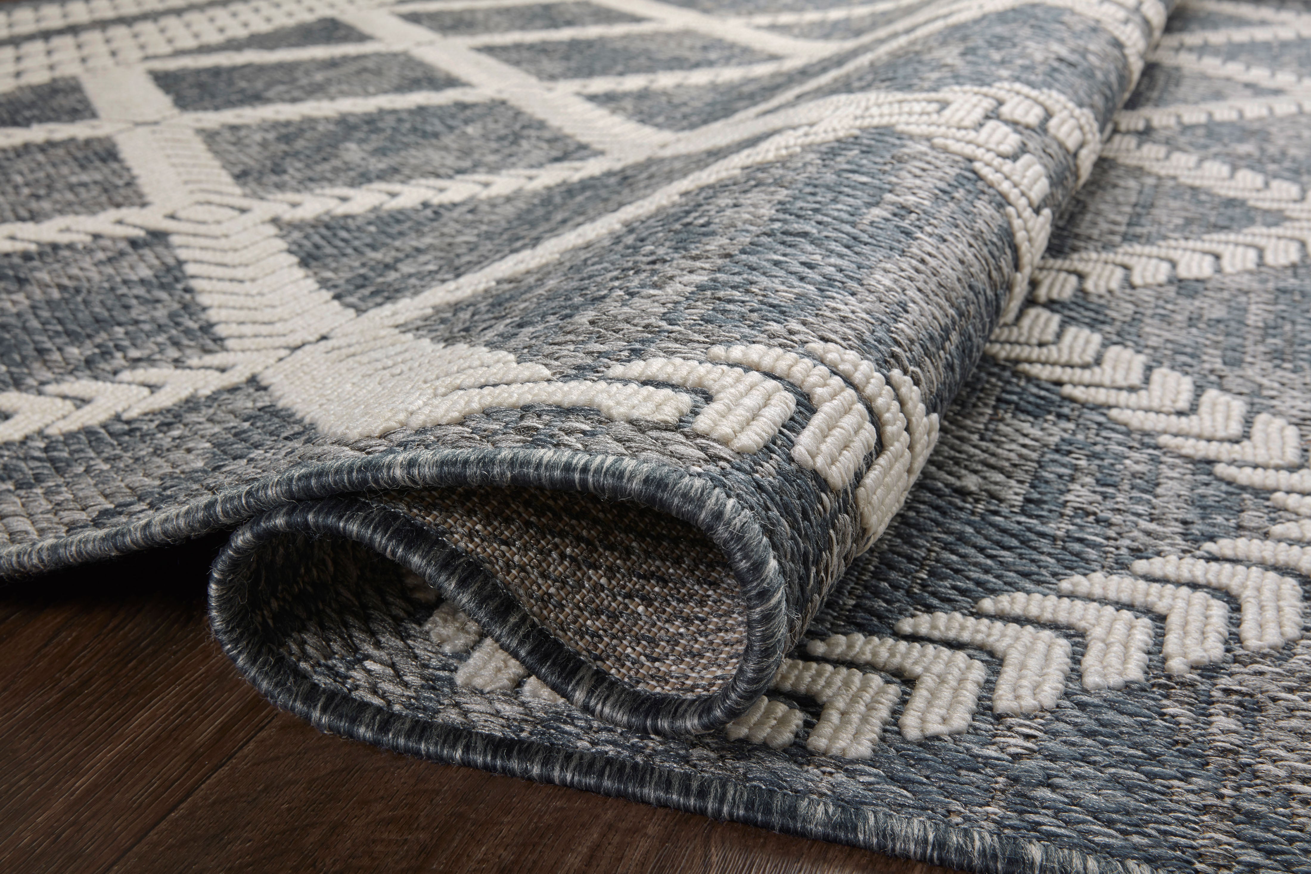 Loloi Rainier Denim / Ivory Rug No.1 RUGS - synthetic Loloi 18" x 18"