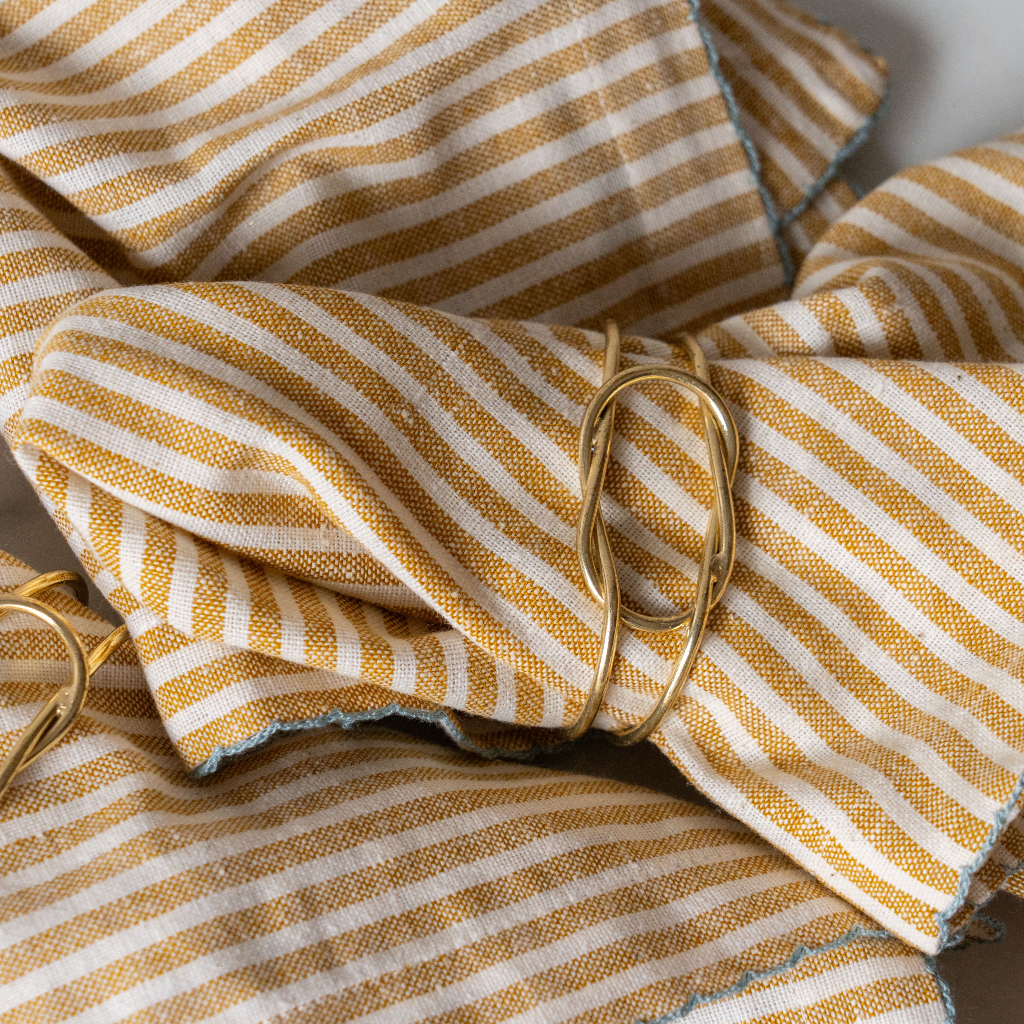Rug & Weave - Twisted Knot Napkin Ring