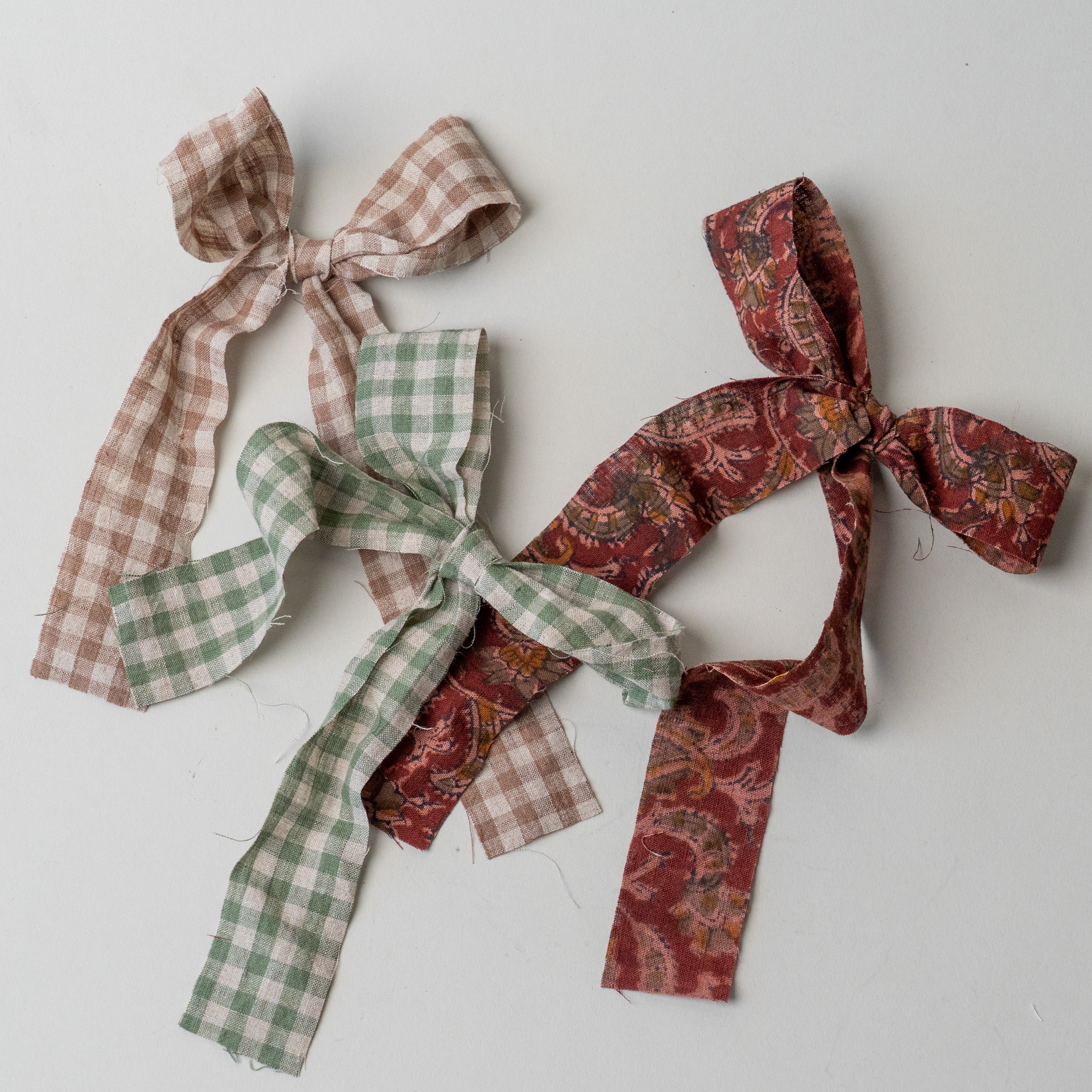 Bows for Charity - set of 24 CHRISTMAS 2026 Rug and Weave