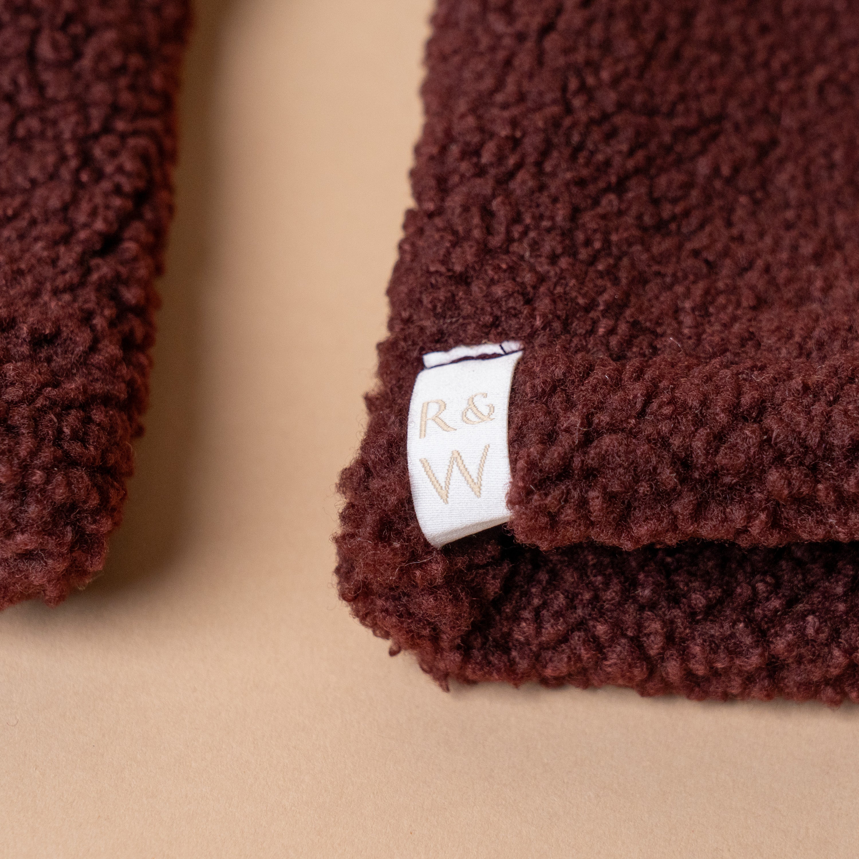 R&W made Pinot Sherpa Mittens 1 - MITTENS - sherpa Rug & Weave