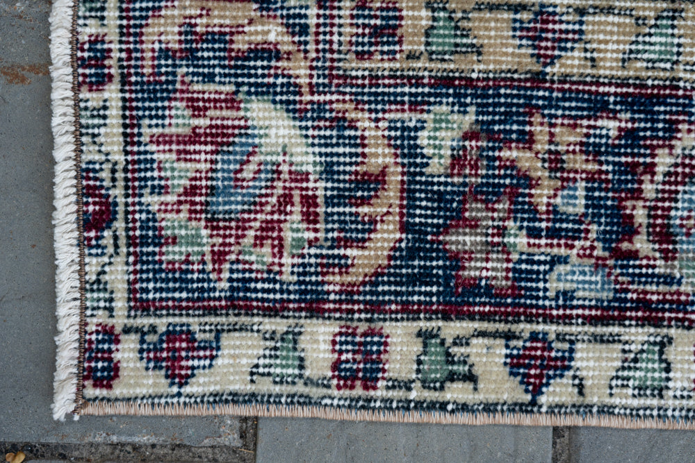 3'9" x 6'5" Vintage Oushak Rug RUGS - vintage Rug & Weave Rugs