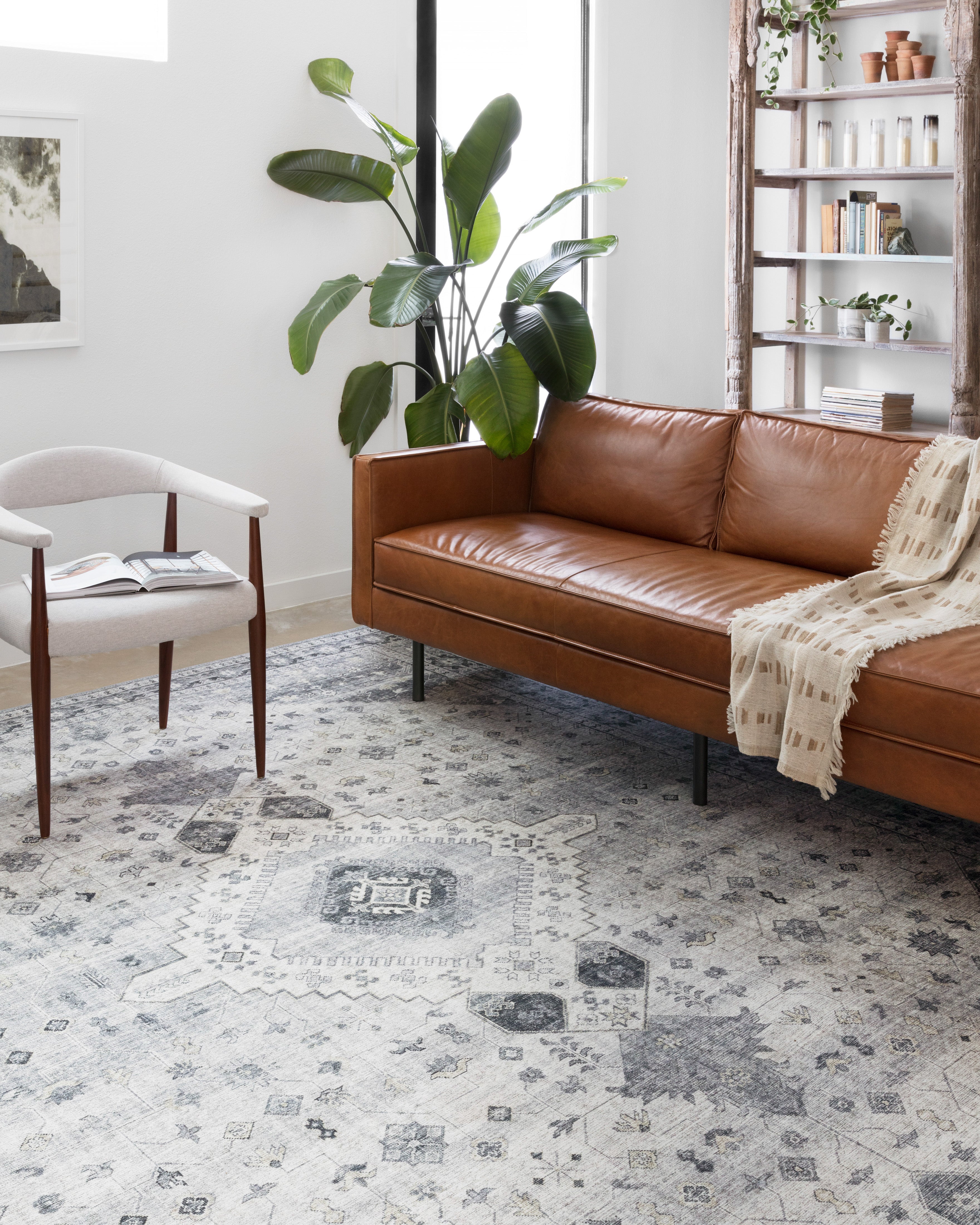 Loloi Skye Silver / Grey Oval Rug RUGS - synthetic Loloi