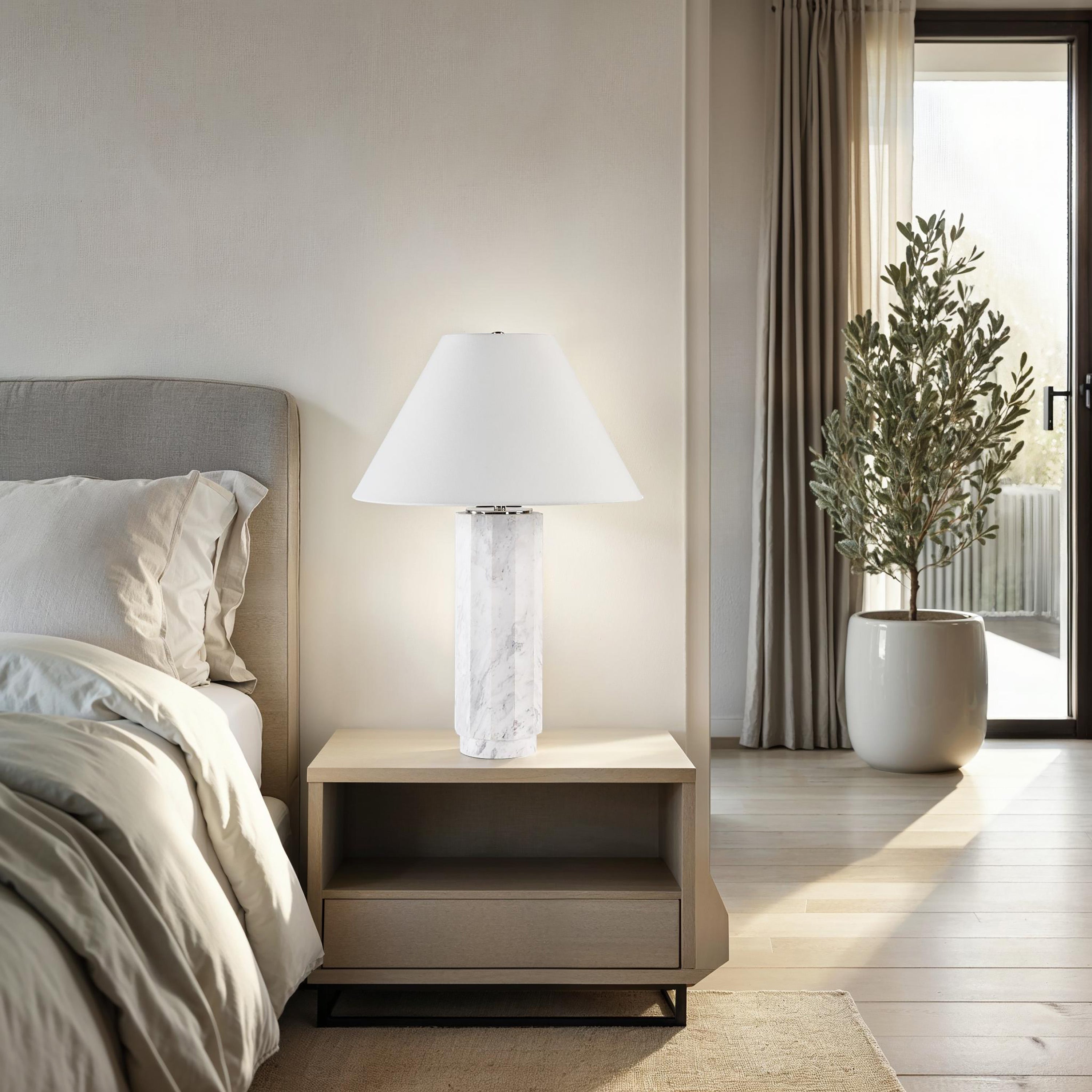 Vedara Table Lamp – view 2