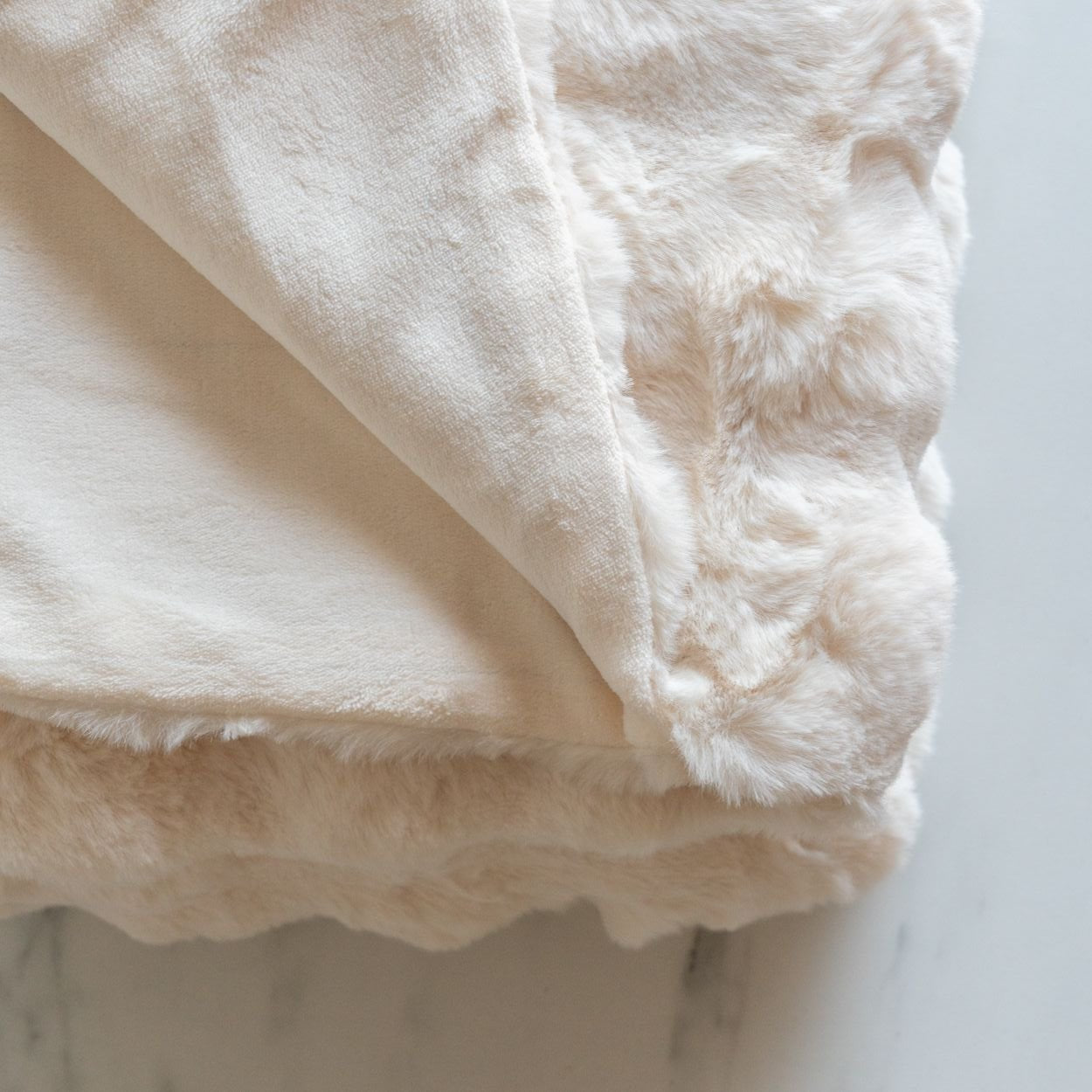 Ivory Faux Fur Throw Blanket- Rug & Weave