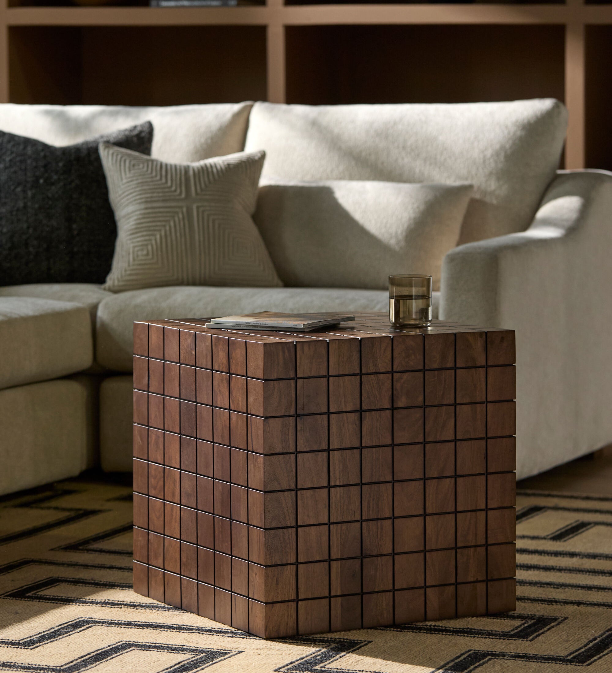 Geldrey End Table FURNITURE - end table Surya