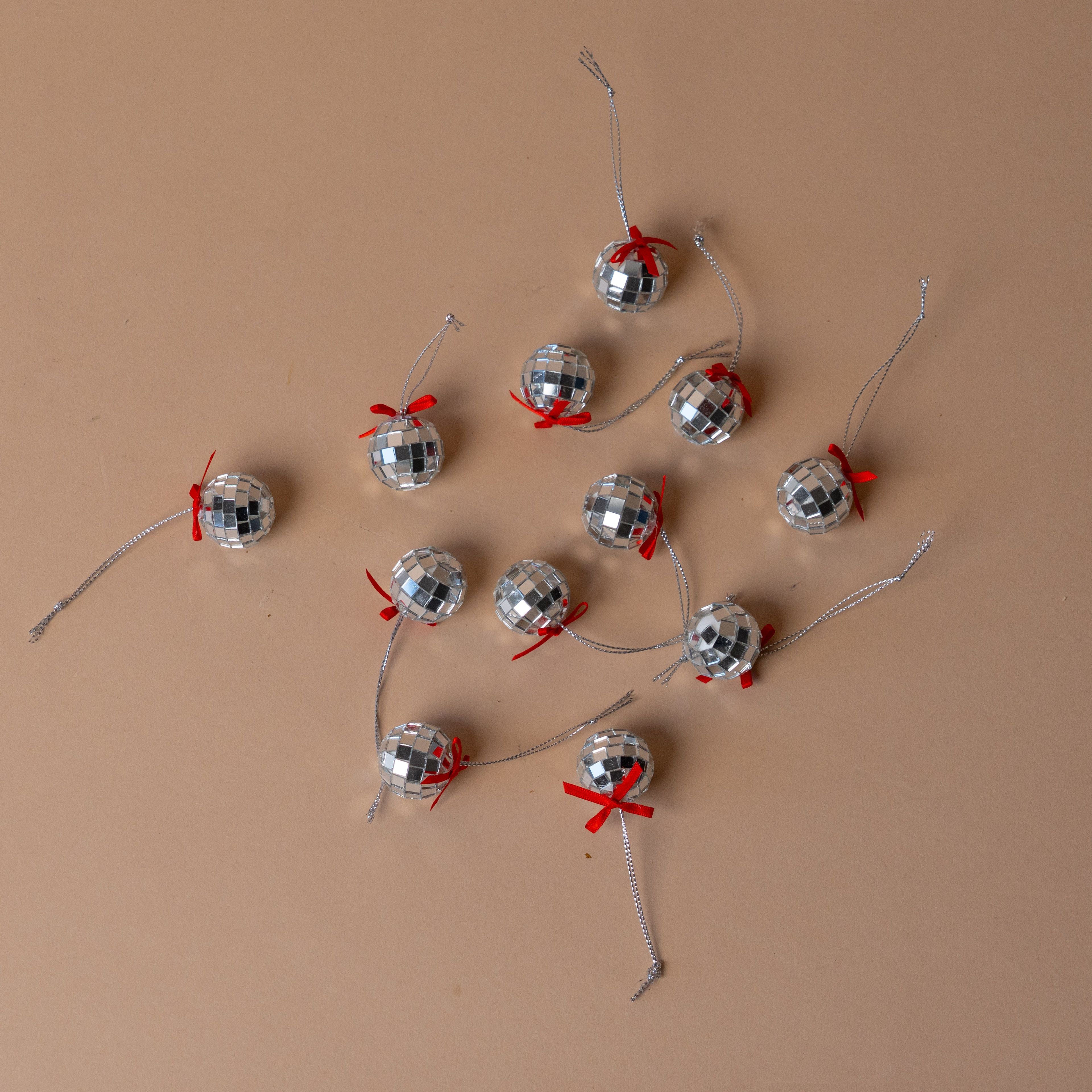 Disco Ball with Bow Ornament Set