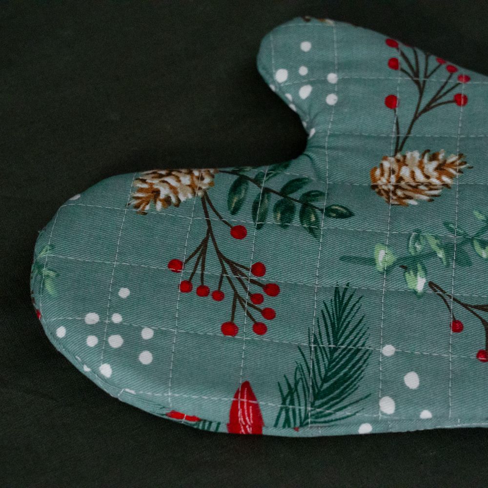 Poinsettia Oven Mitt CHRISTMAS 2026 DANICA (Faire)