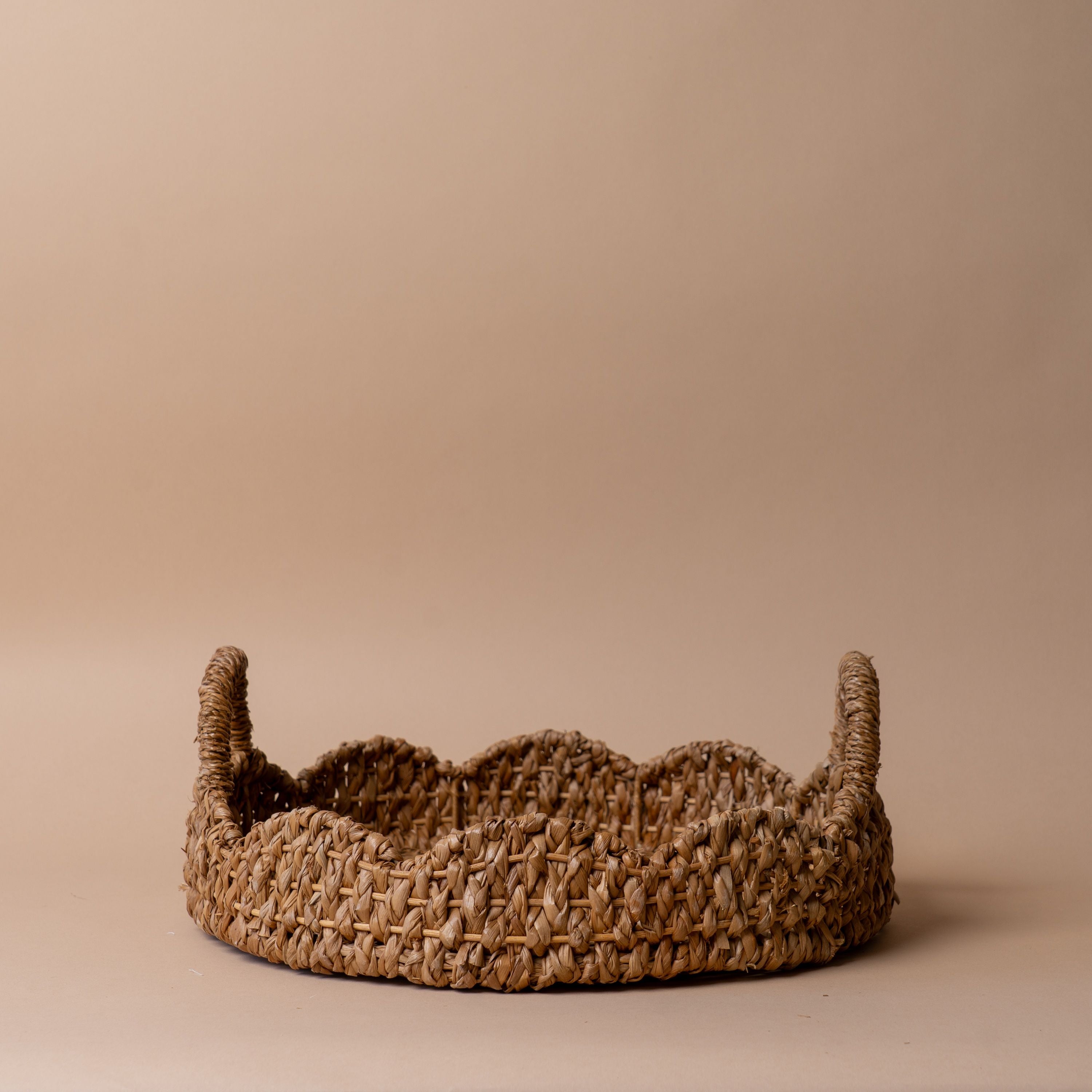 Round Scalloped Bankuan Trays tray Creative Co-op (DYA) Small
