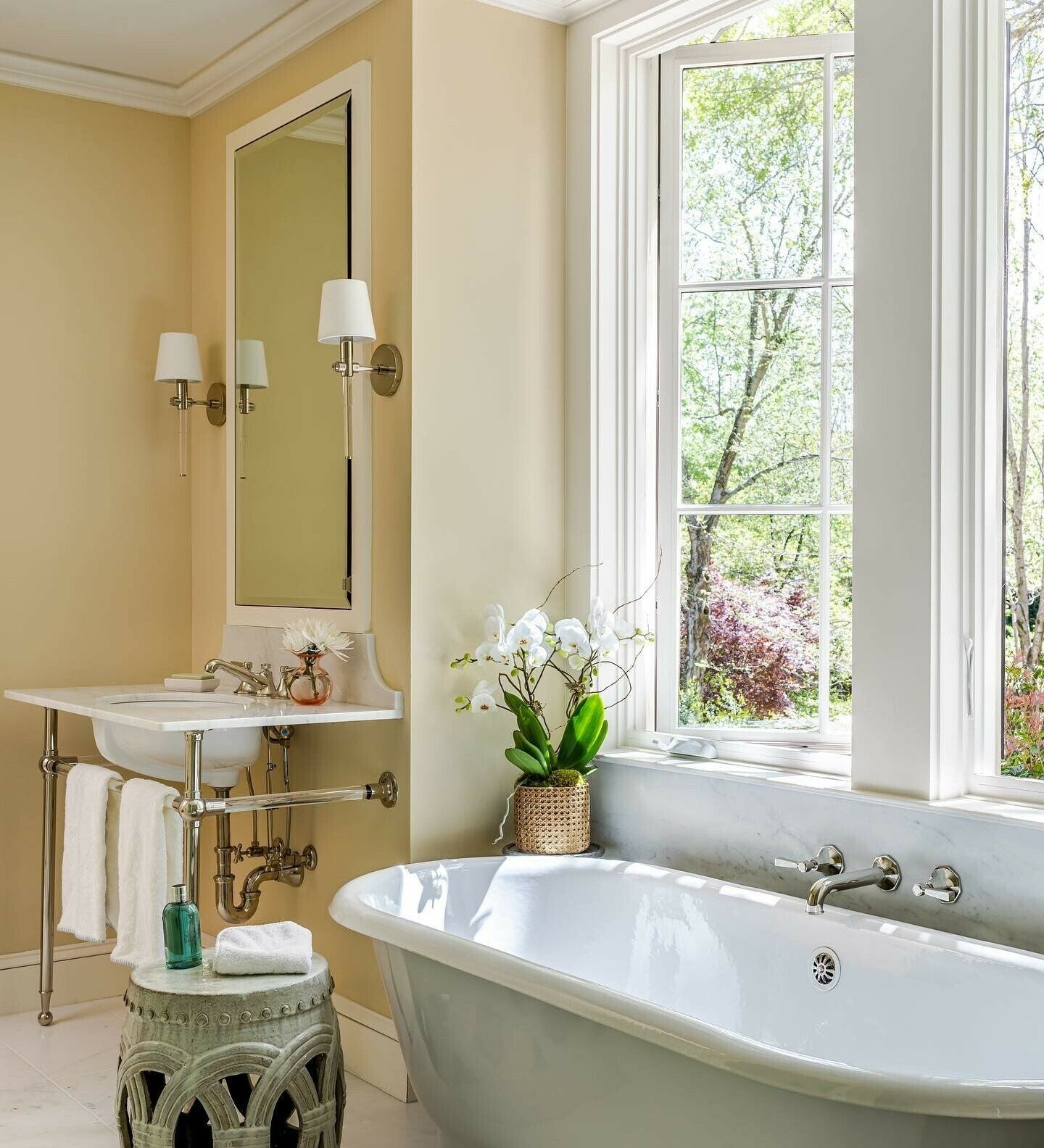 Farrow & Ball Orange Coloured White No. W5 - Archive Collection PAINT - Farrow & Ball Farrow & Ball