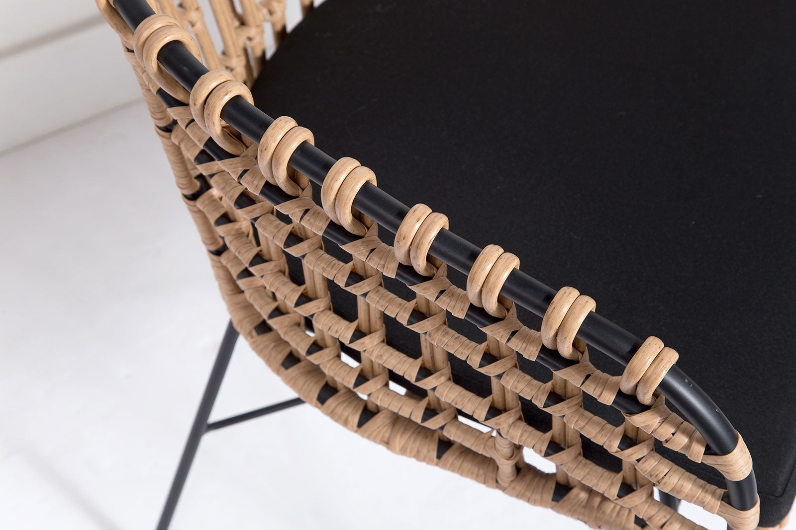 Callie Bench 15 - FURNITURE - bed bench Style In Form