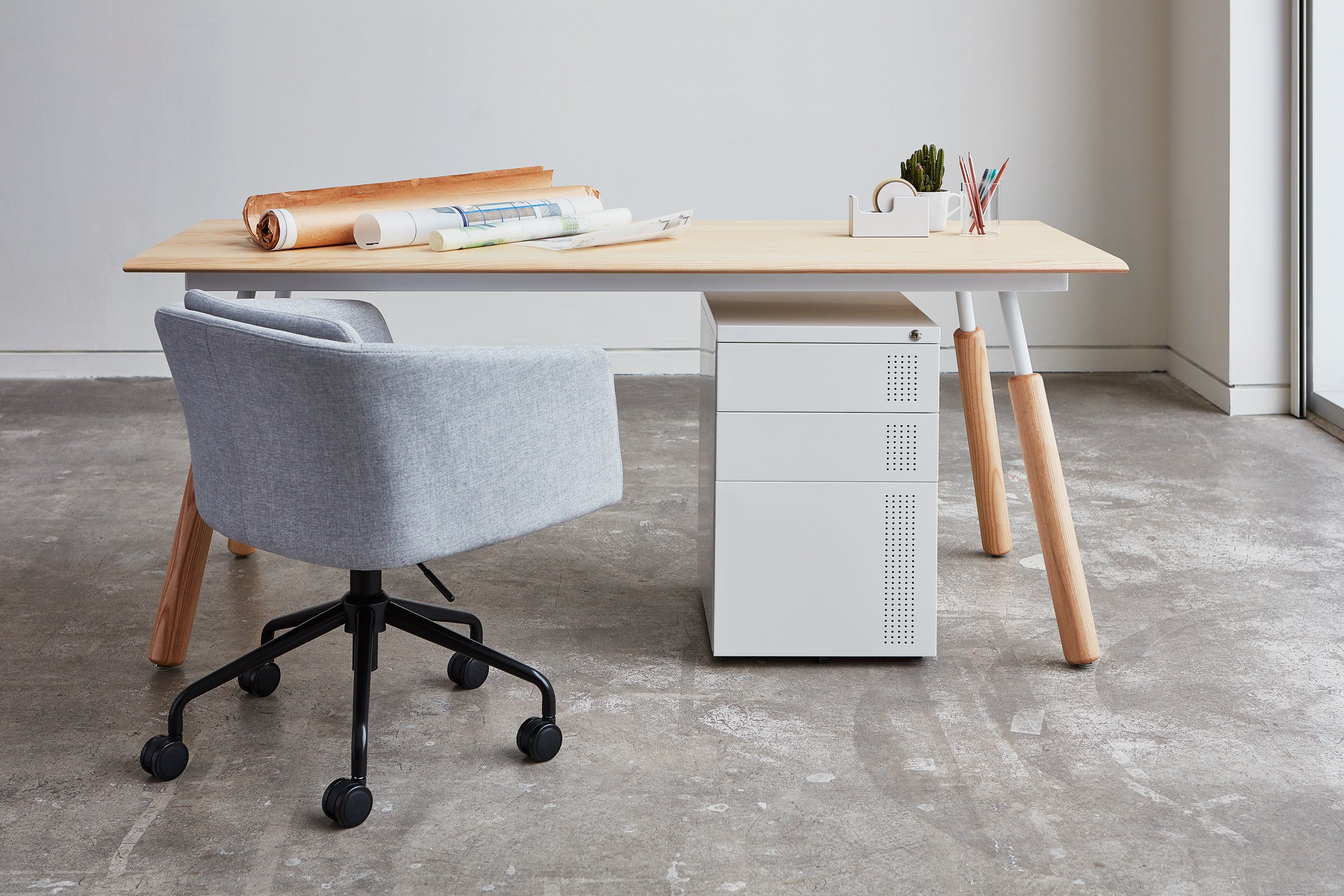 Gus* Modern Radius Chair - Rug & Weave