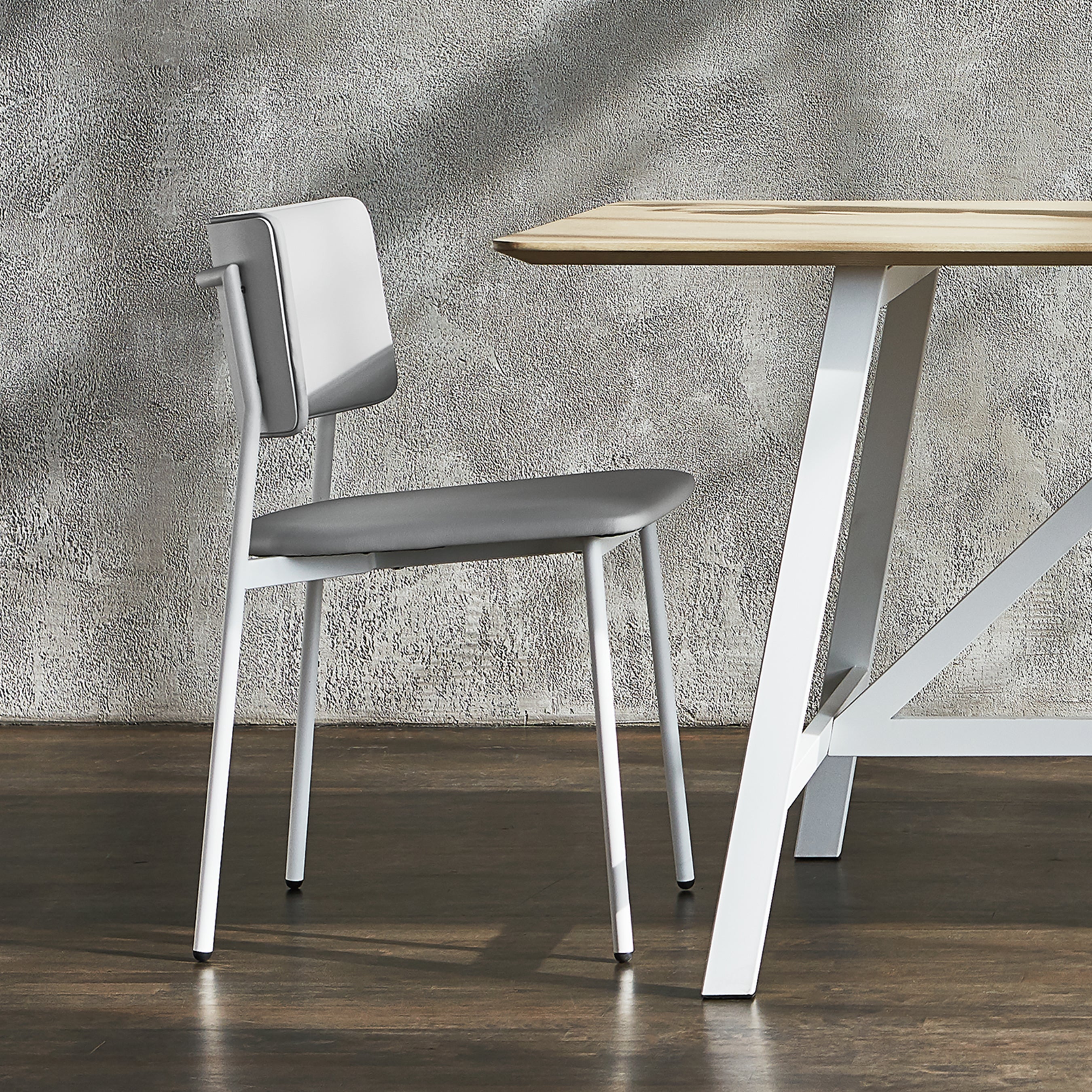 Gus* Modern Signal Chair - Rug & Weave